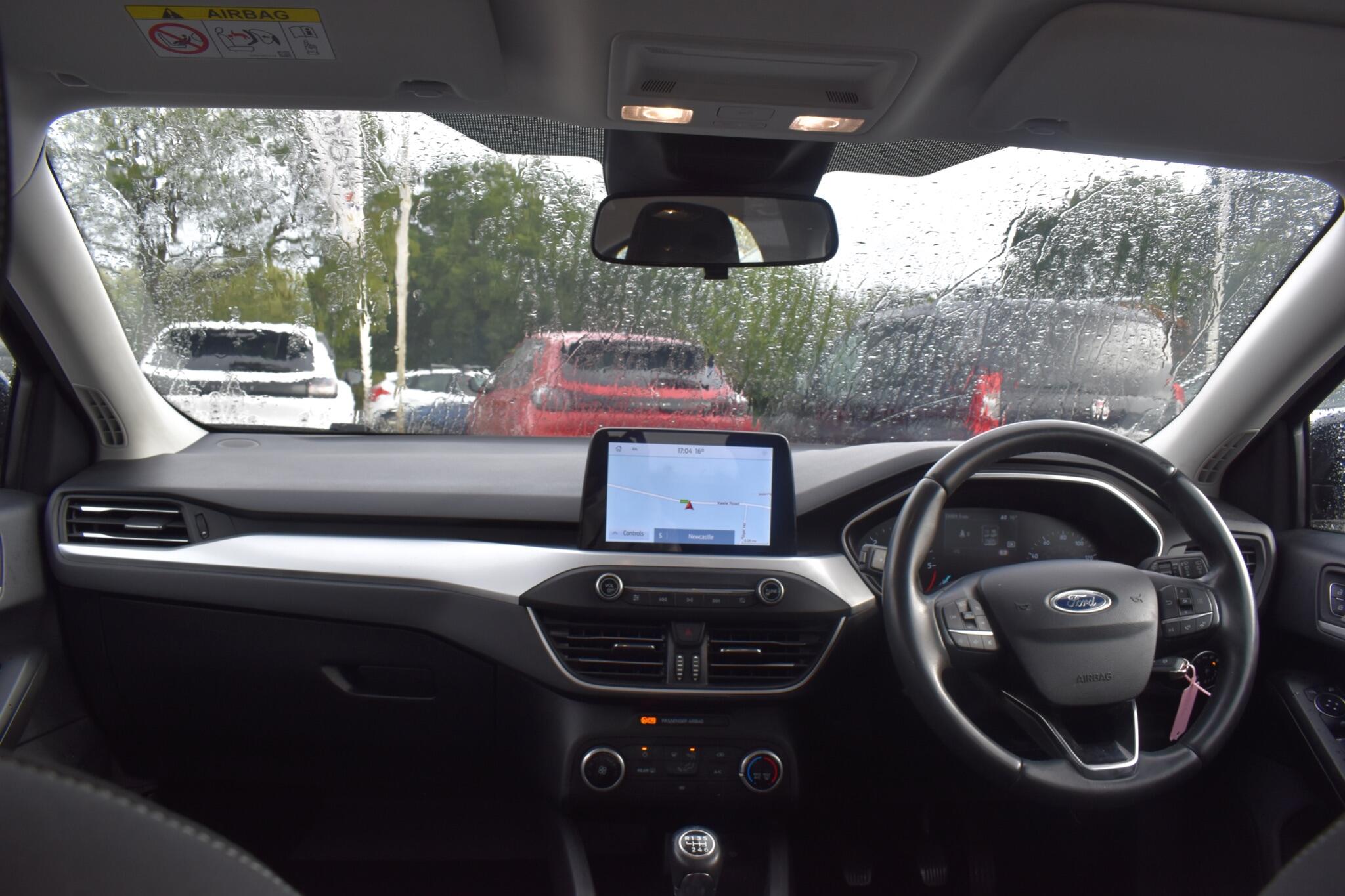 Focus - 1.5 EcoBlue Zetec Euro 6 (s/s) 5dr - Image 15