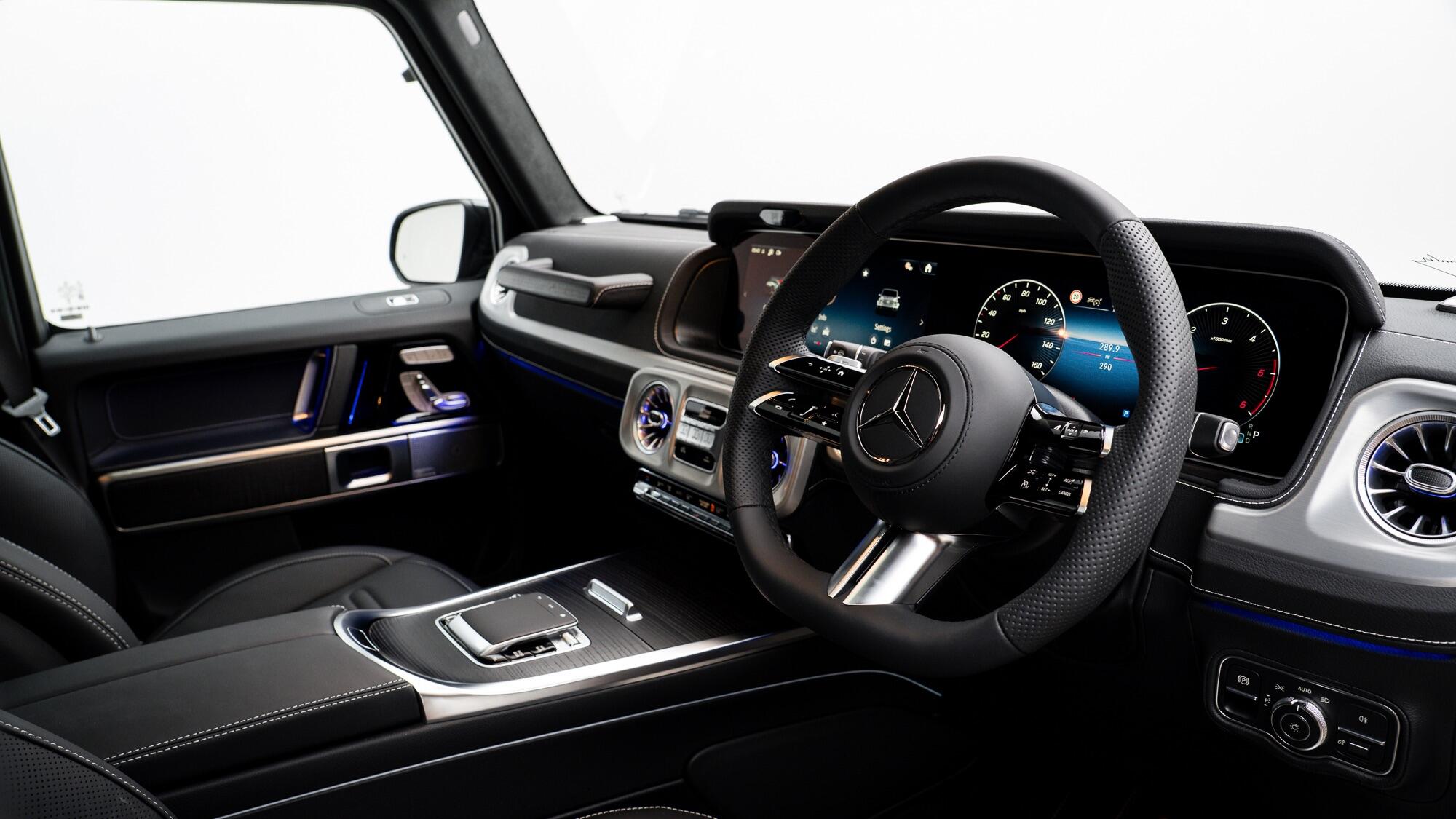 Mercedes-Benz G-Class view 7