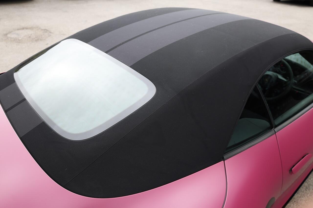 Porsche 911 view 16