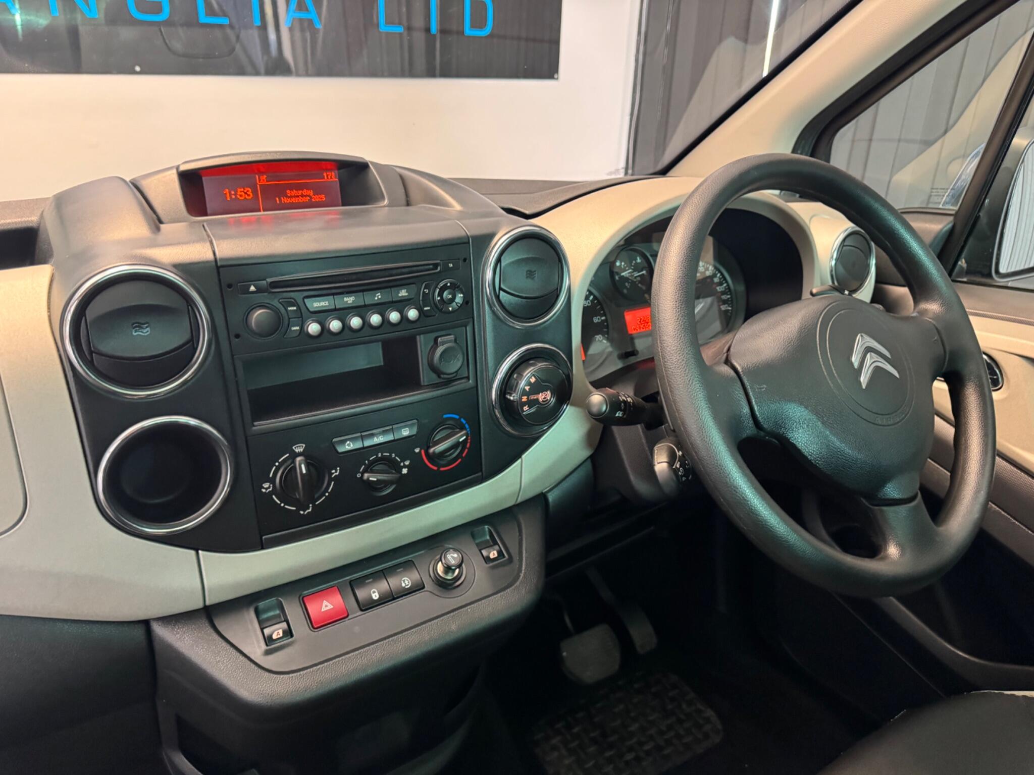 2014 Citroen Berlingo 1.6 e-HDi Airdream XTR Multispace MPV ETG6 Euro 5 (s/s) 5dr • 41,000 miles image 32