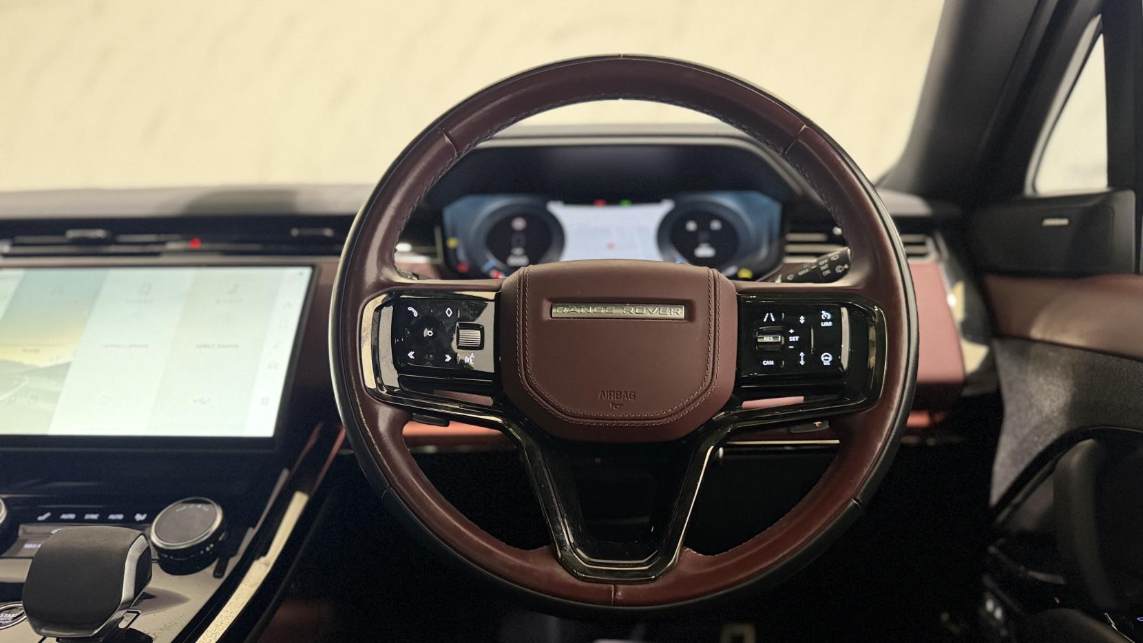 Land Rover Range Rover Sport view 18