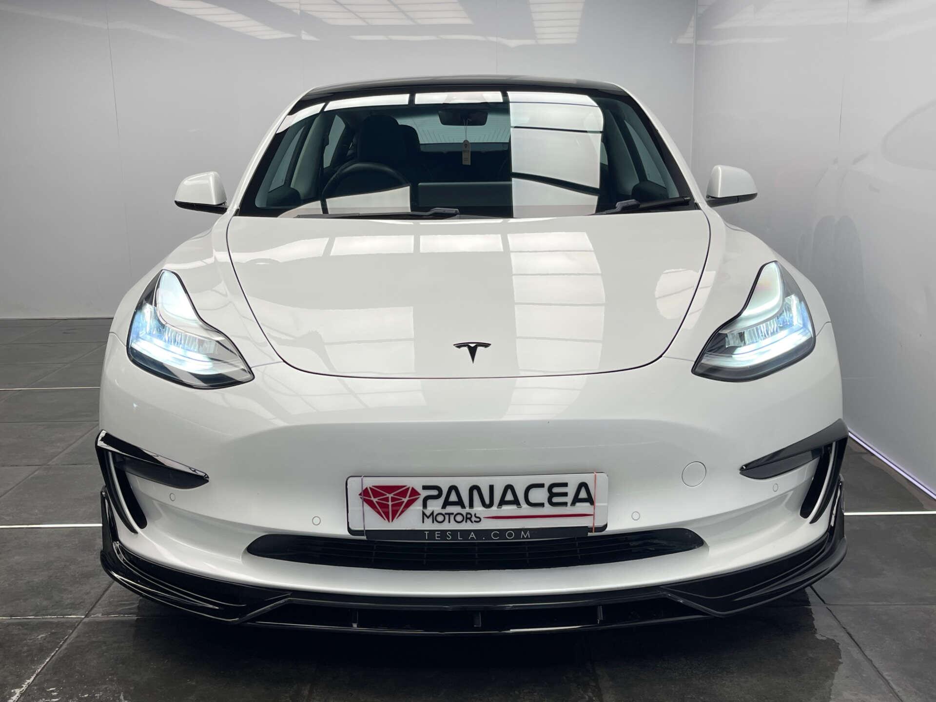 Tesla Model 3 view 5