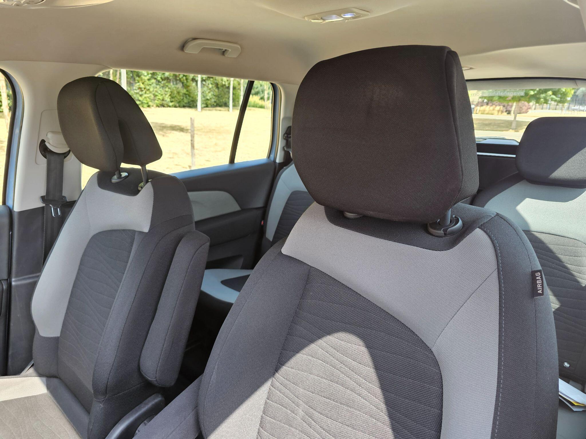 Citroen Grand C4 Picasso view 29