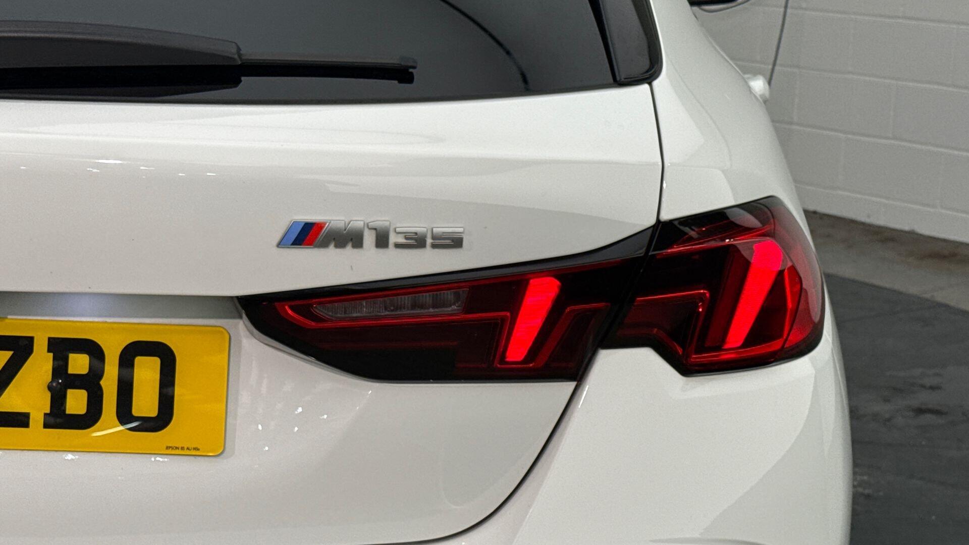BMW 1 Series view 21
