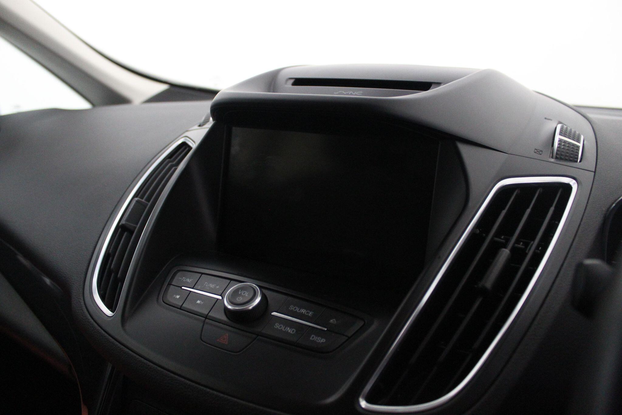 Ford C-Max view 37