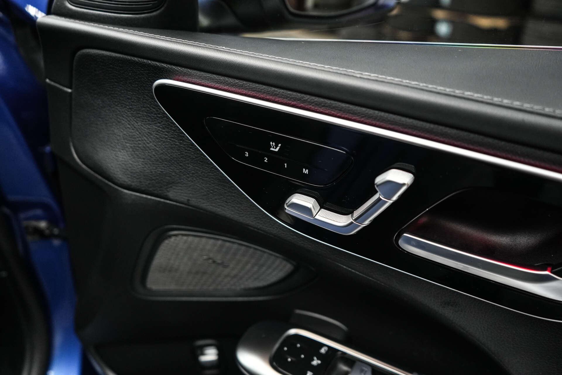 Mercedes-Benz C-Class view 20