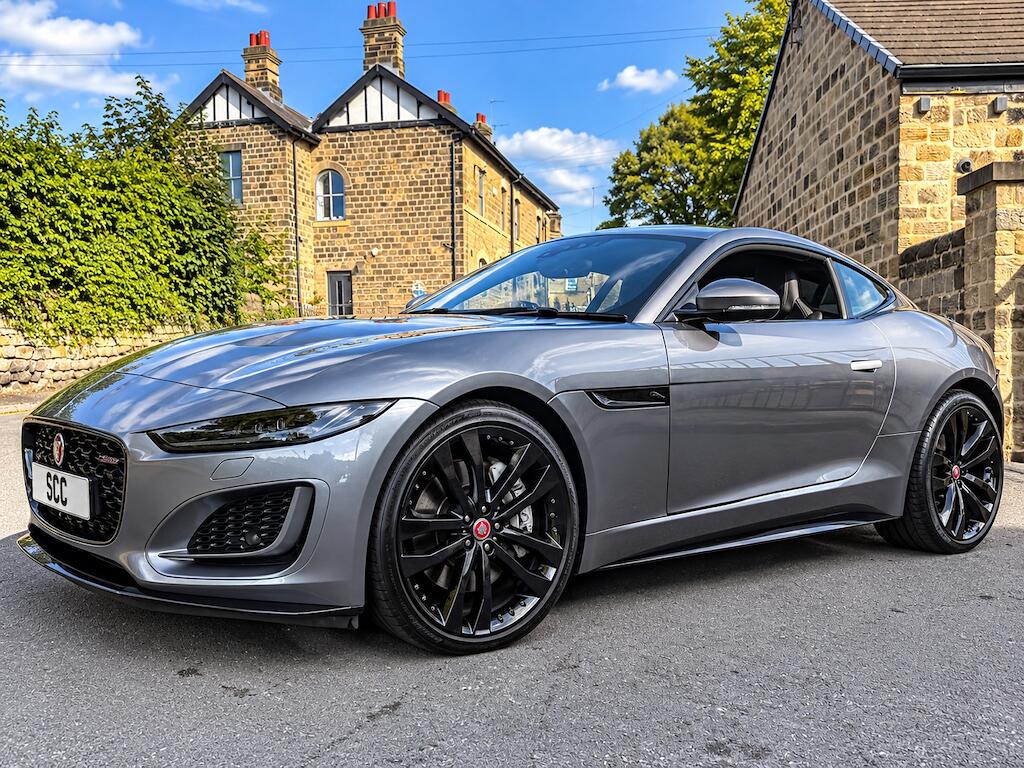 Jaguar F-Type view 11