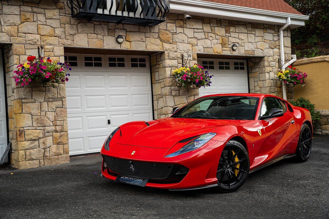 Ferrari 812 view 110
