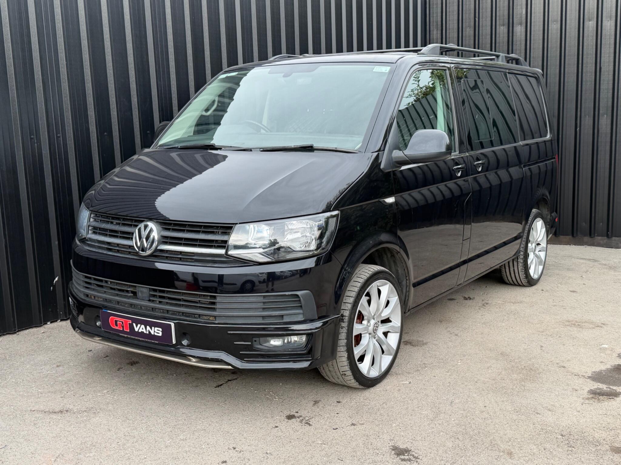 Volkswagen Transporter view 7