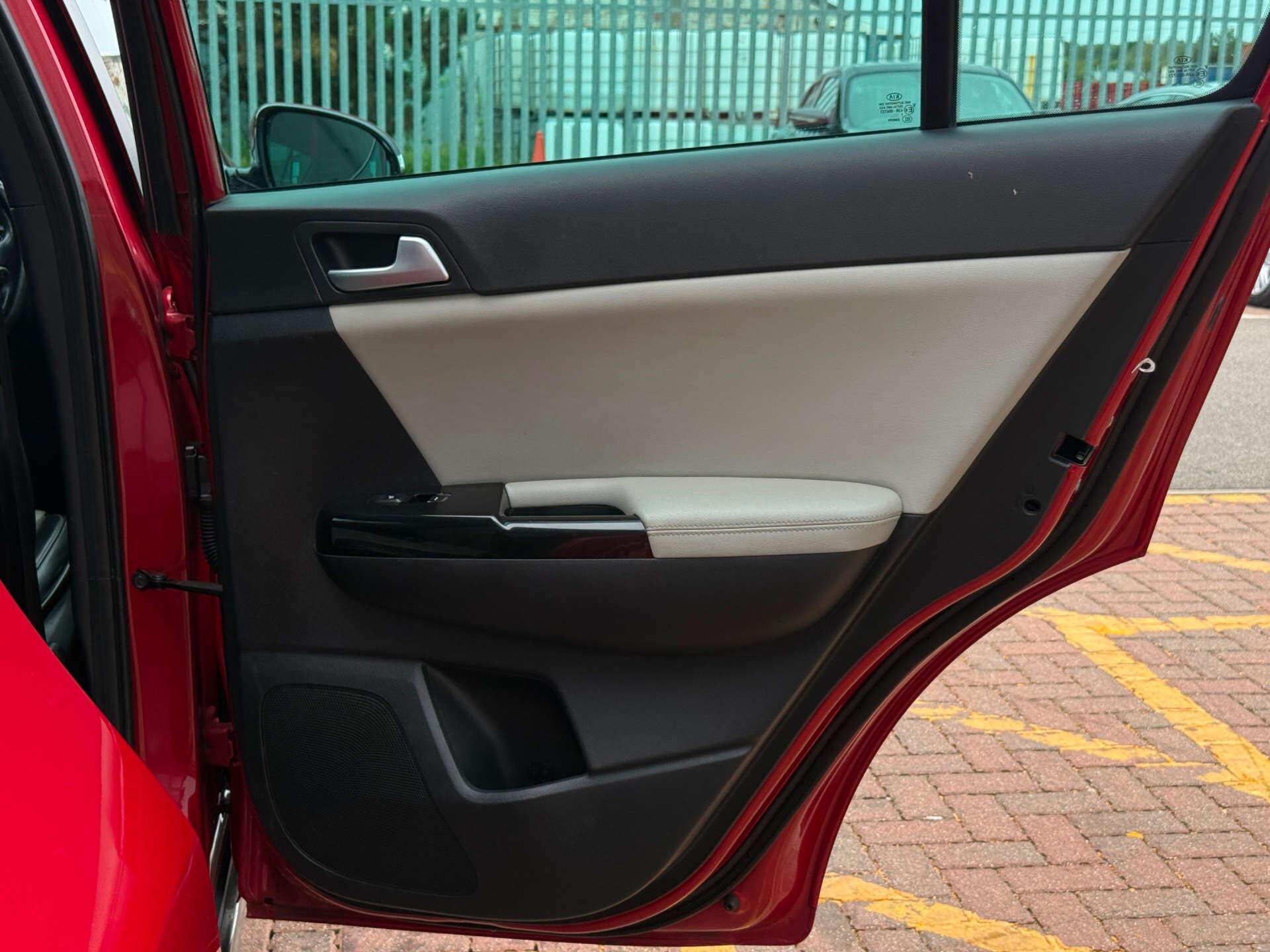 Kia Sportage view 28