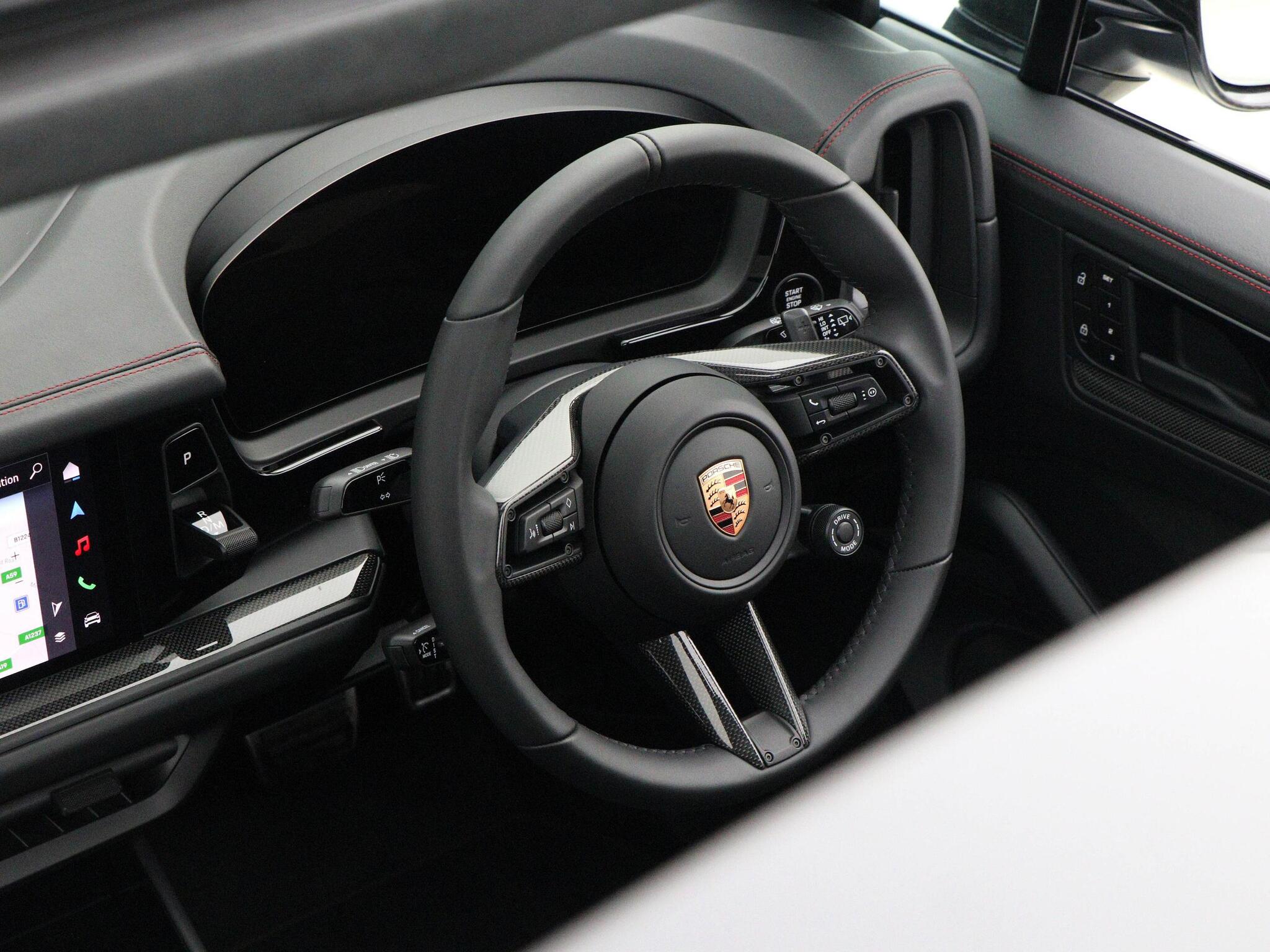 Porsche Cayenne view 22