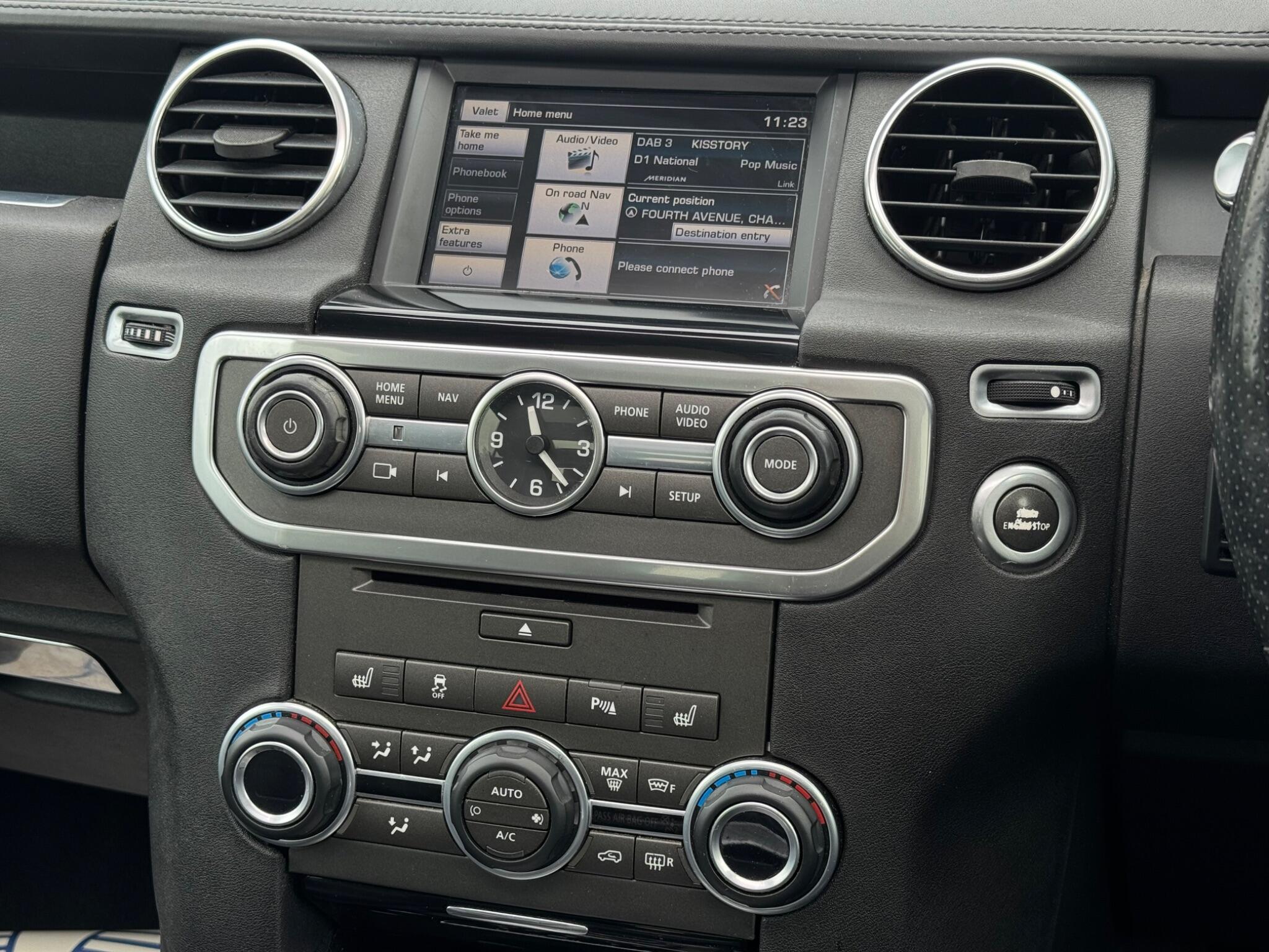 Land Rover Discovery view 41