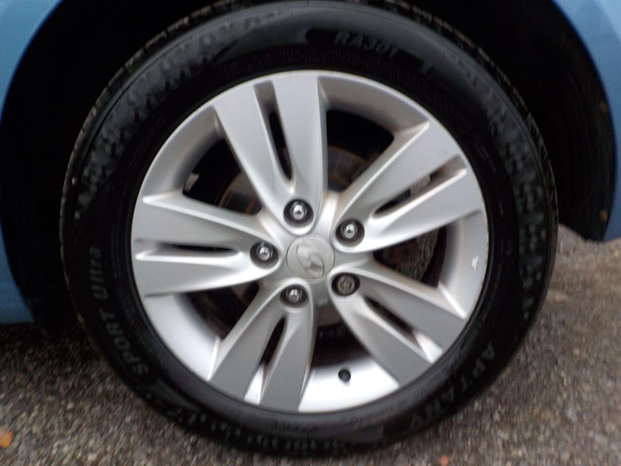 Hyundai ix20 1.6 Active Auto Euro 5 5dr
