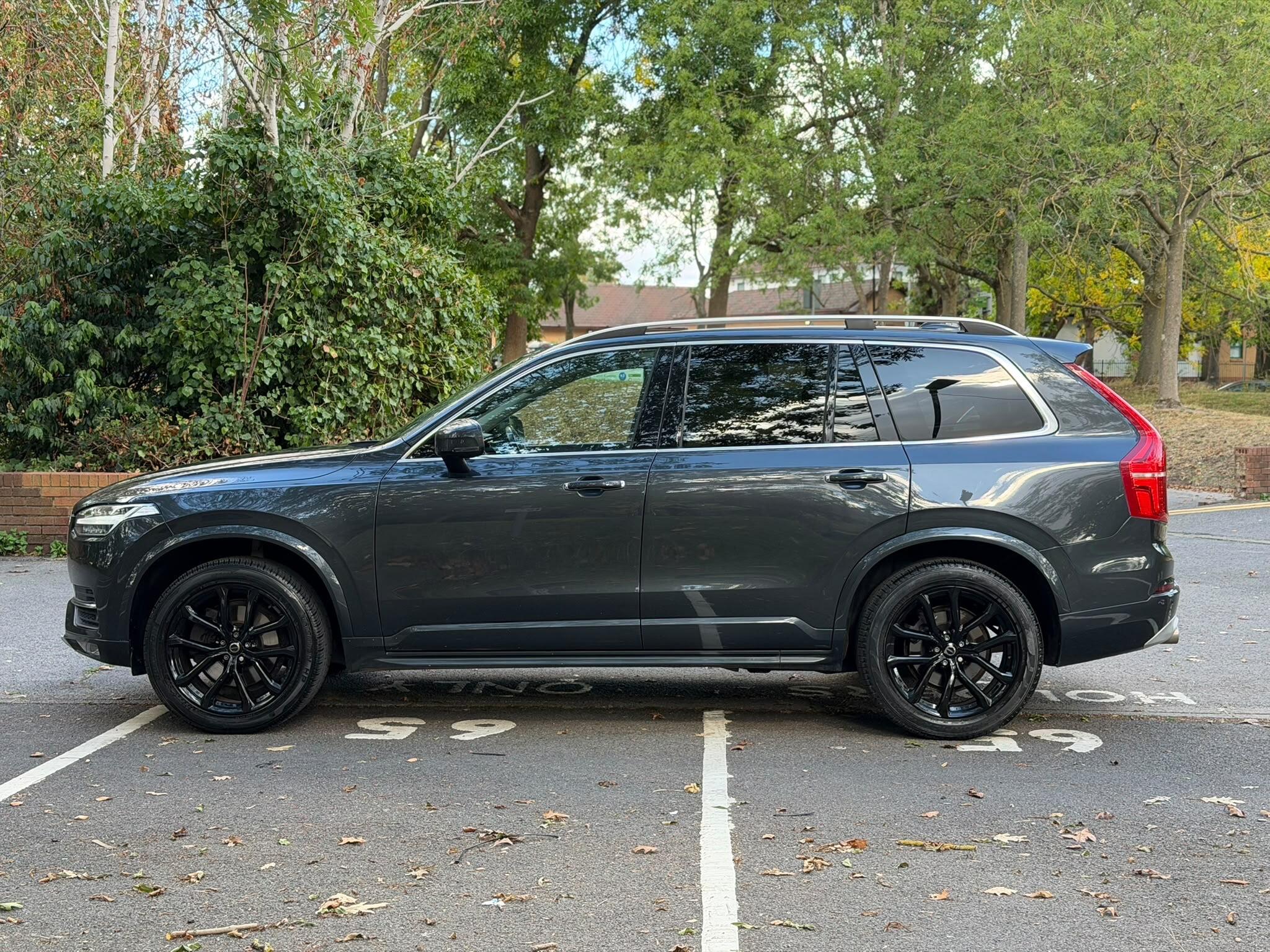Volvo XC90 view 7