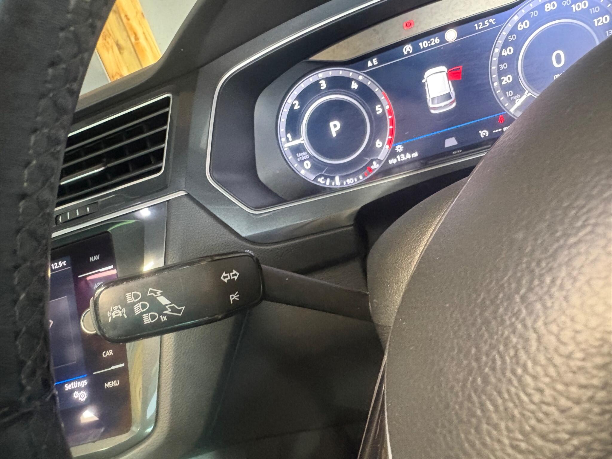 Volkswagen Tiguan view 16