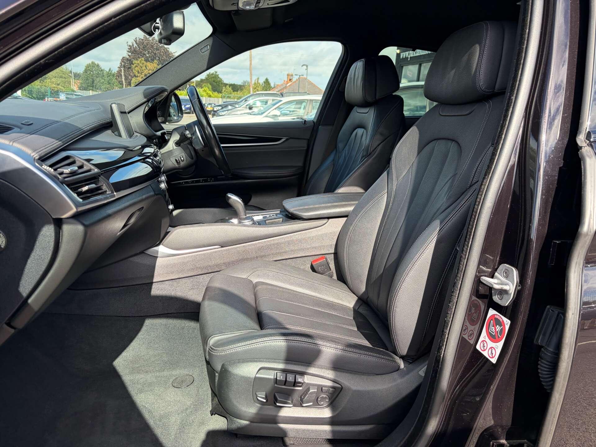 BMW X6 view 15