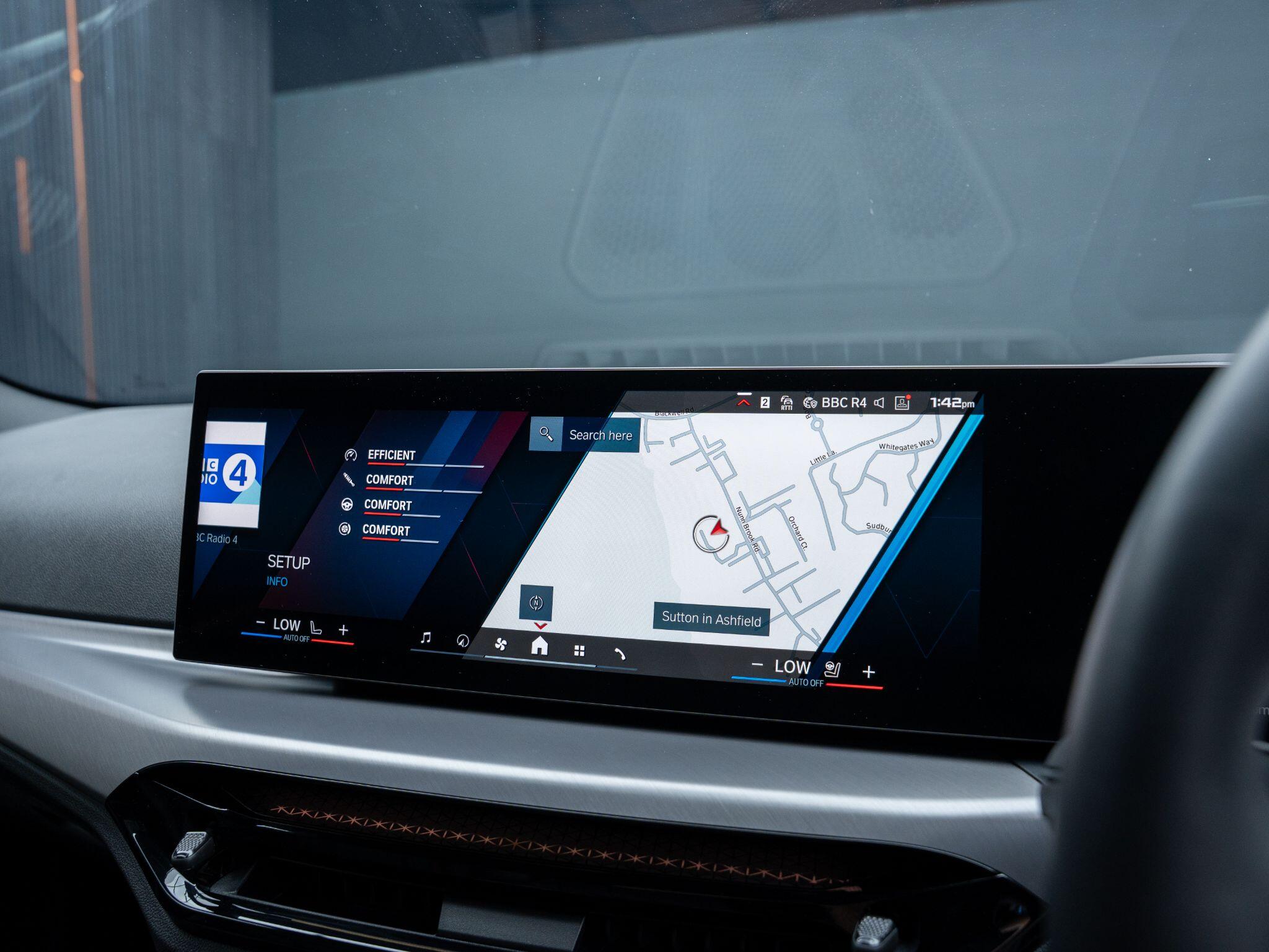 BMW M2 view 33