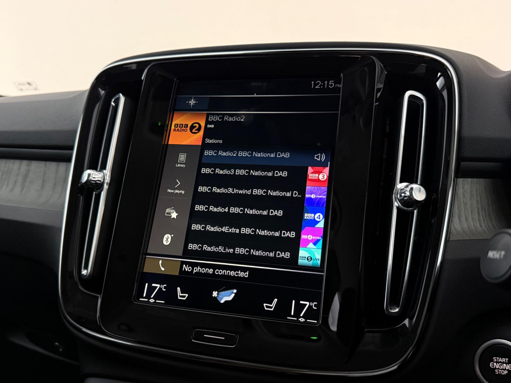 Volvo XC40 view 24