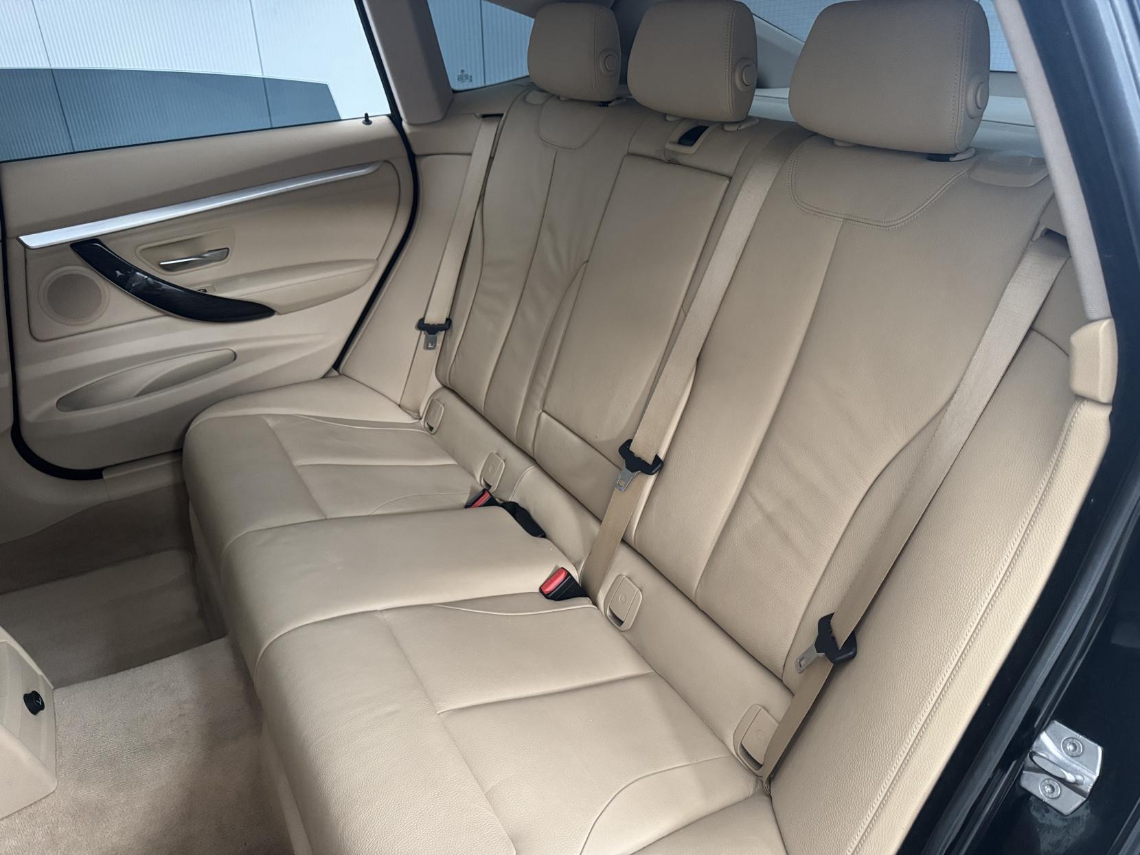 BMW 3 Series Gran Turismo view 52