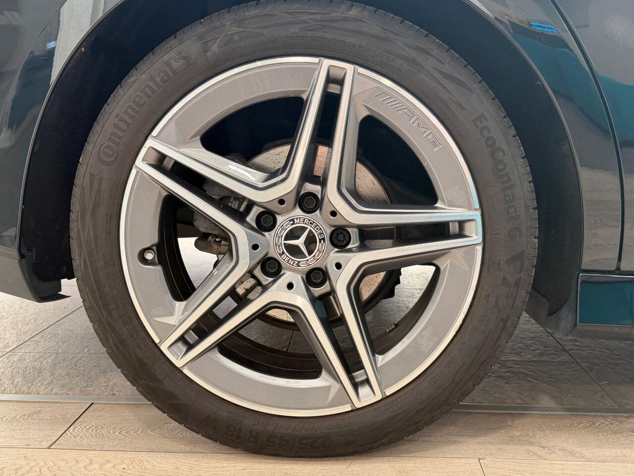 Mercedes-Benz Cla view 14