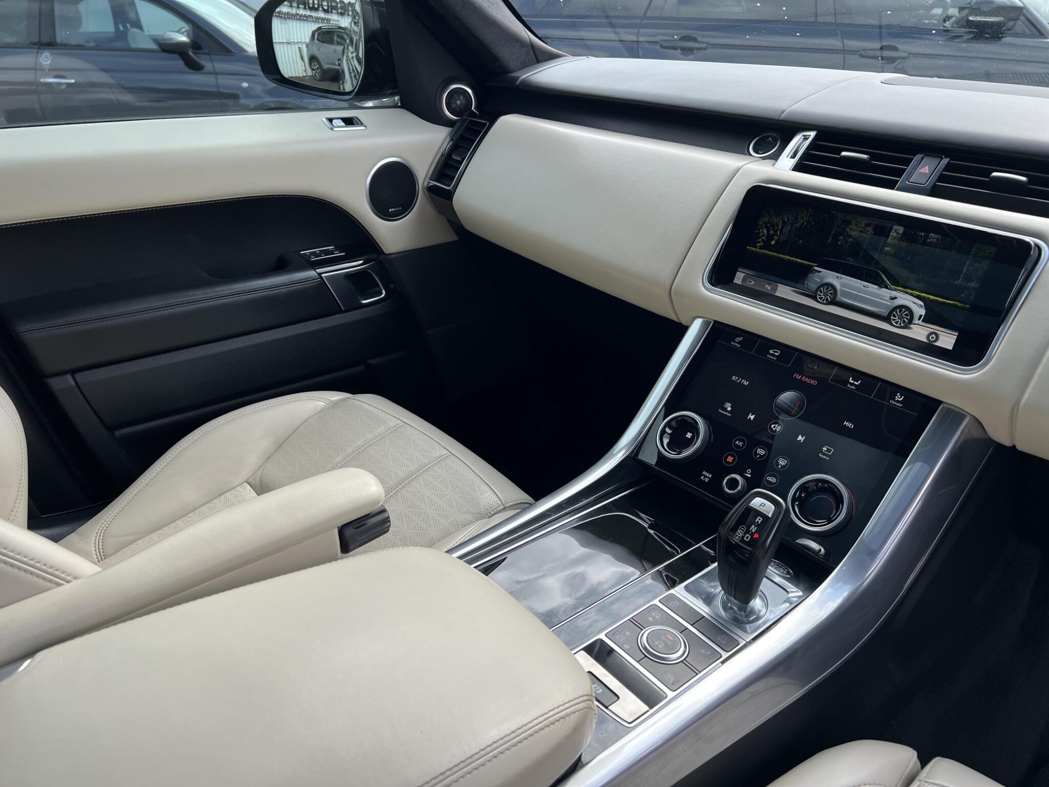 Land Rover Range Rover Sport view 15