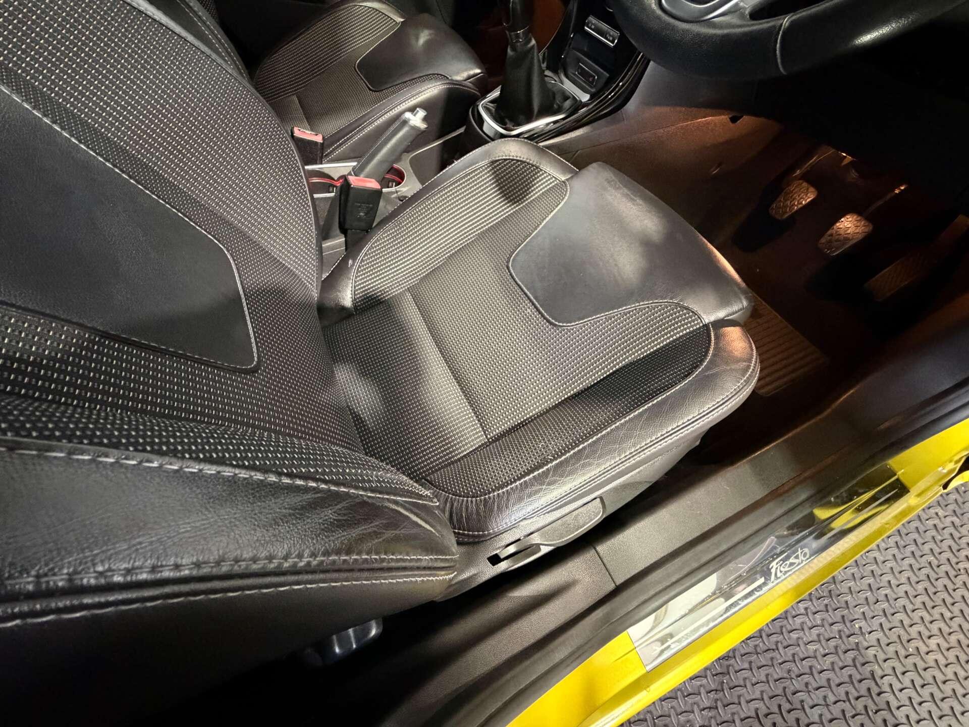 Ford Fiesta view 20