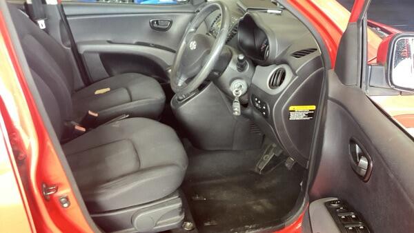 Hyundai i10 view 9