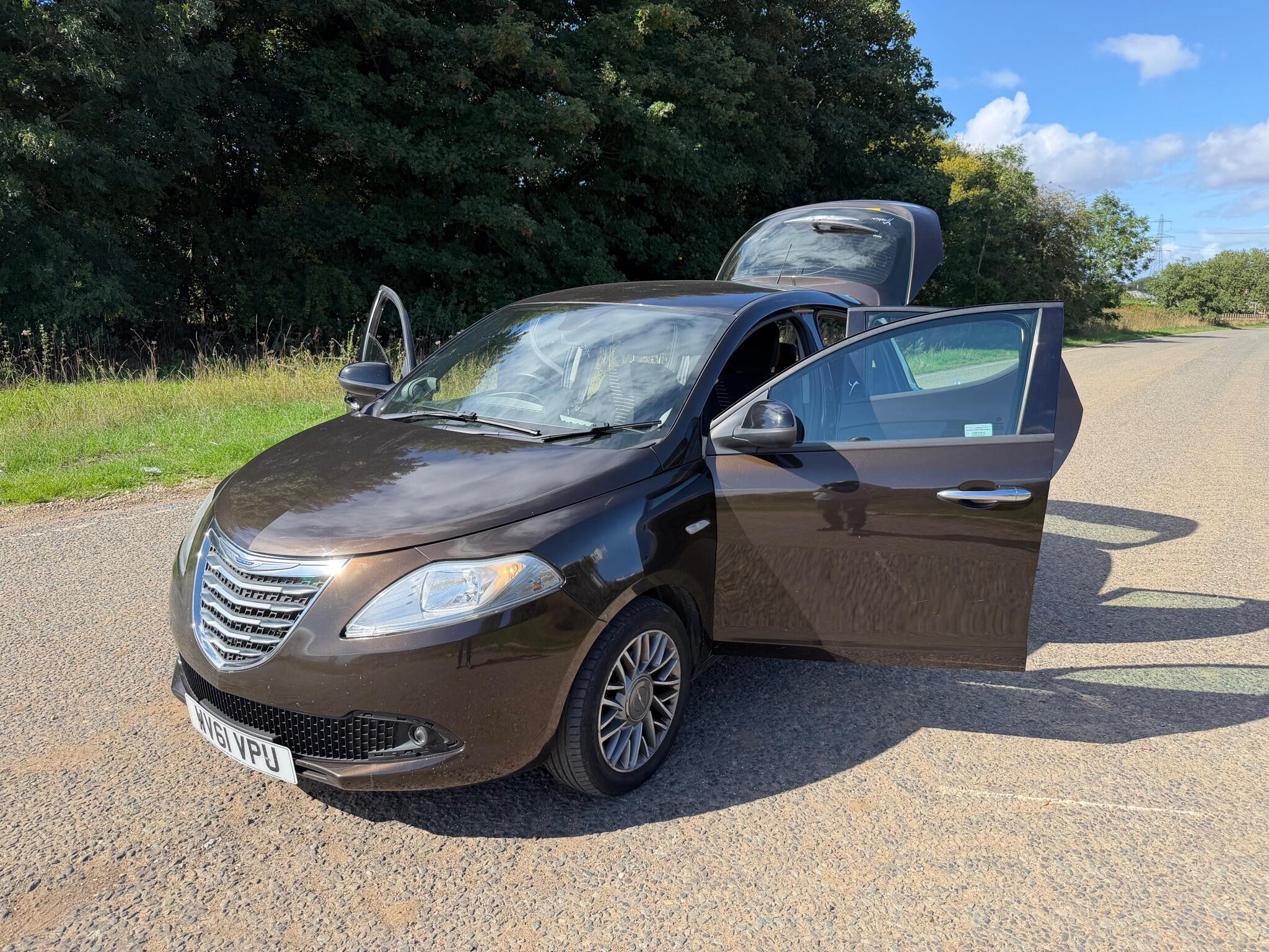Chrysler Ypsilon view 35