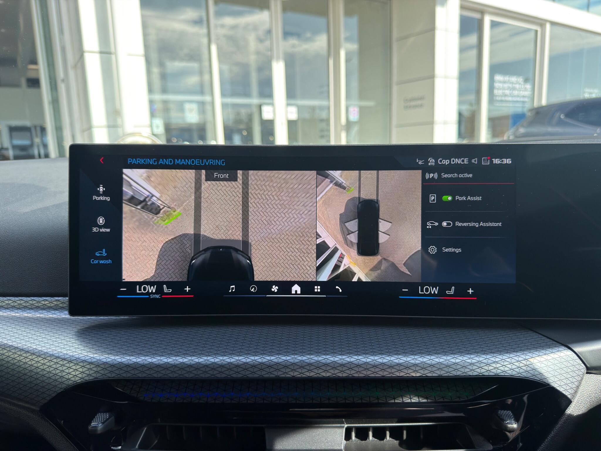 BMW I4 view 36