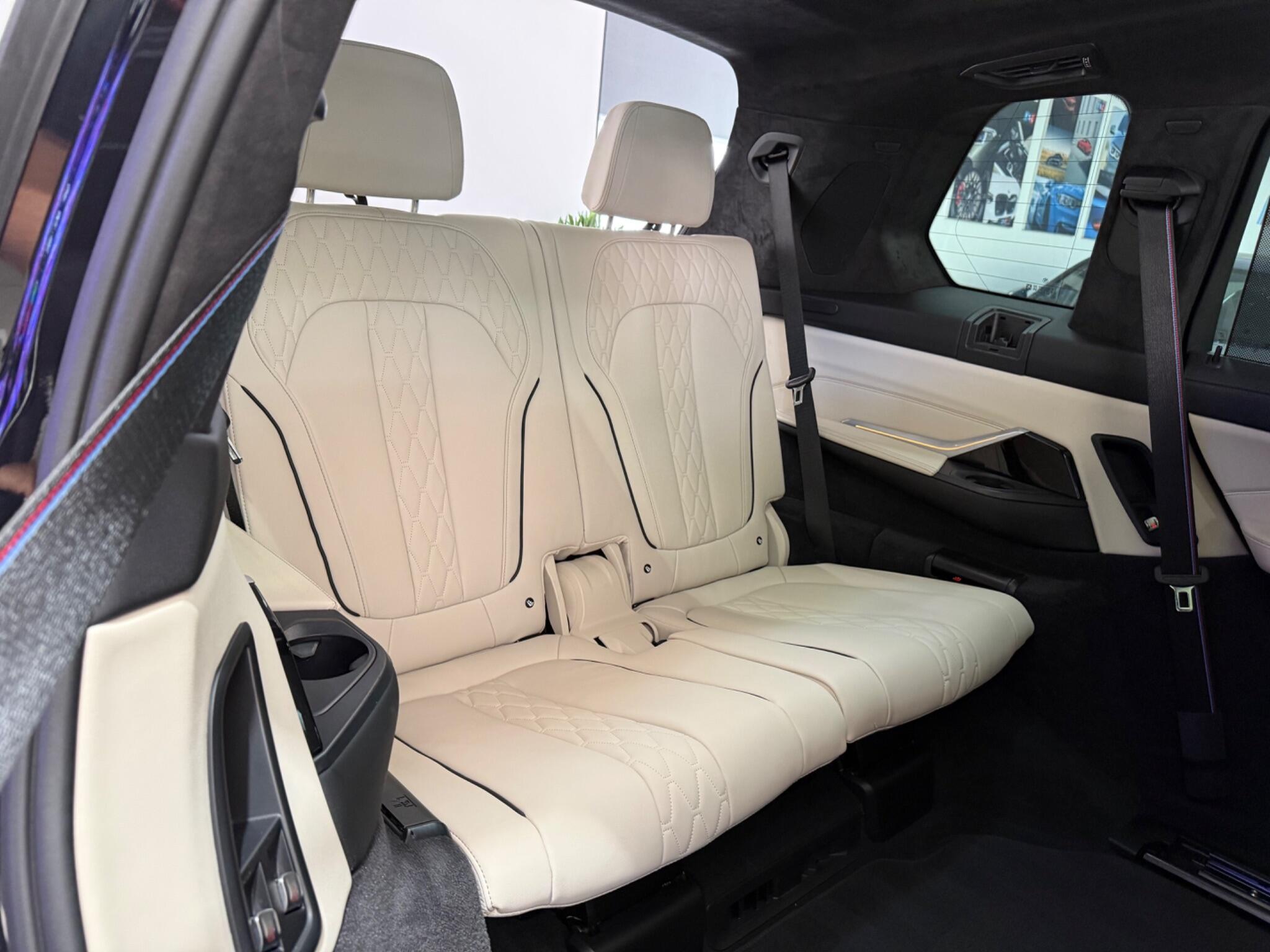 BMW X7 view 55