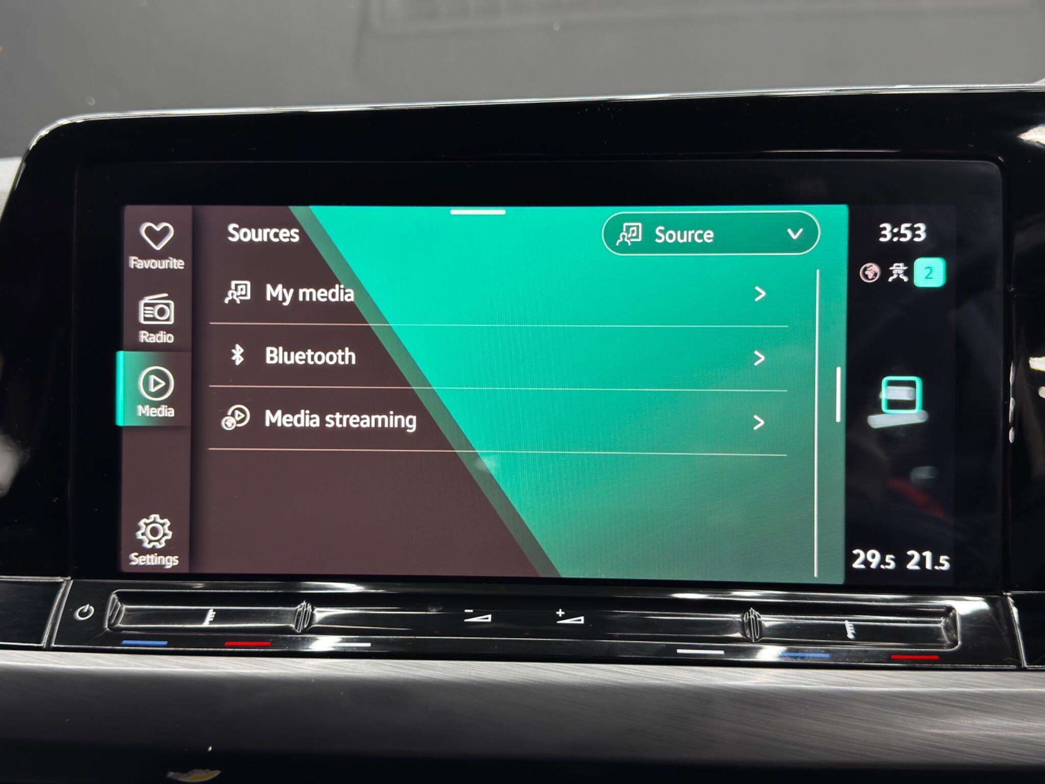 Volkswagen Golf view 34