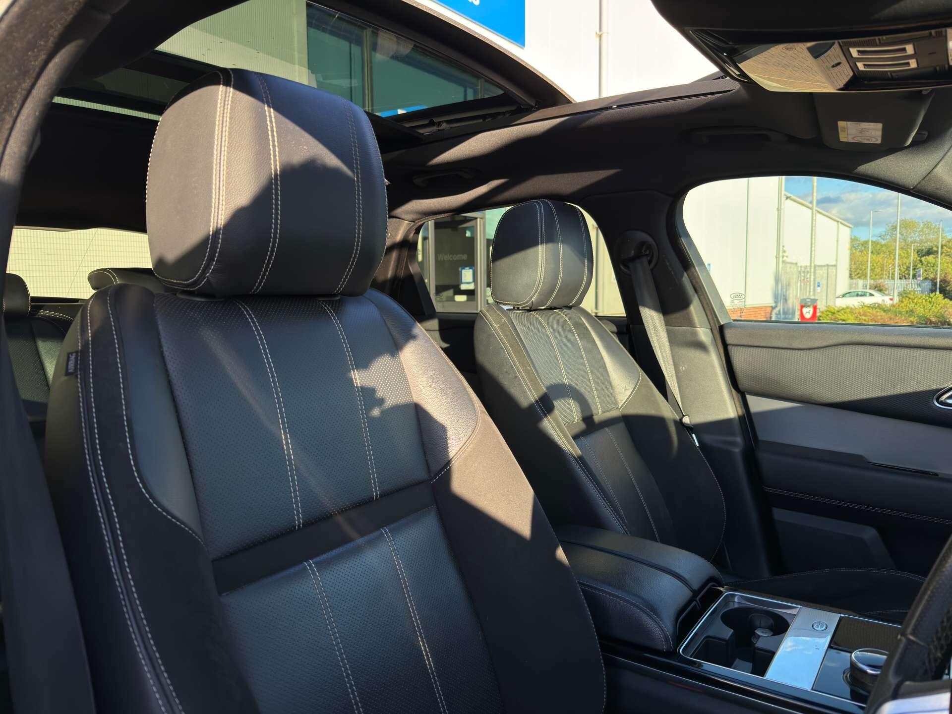 Land Rover Range Rover Velar view 17