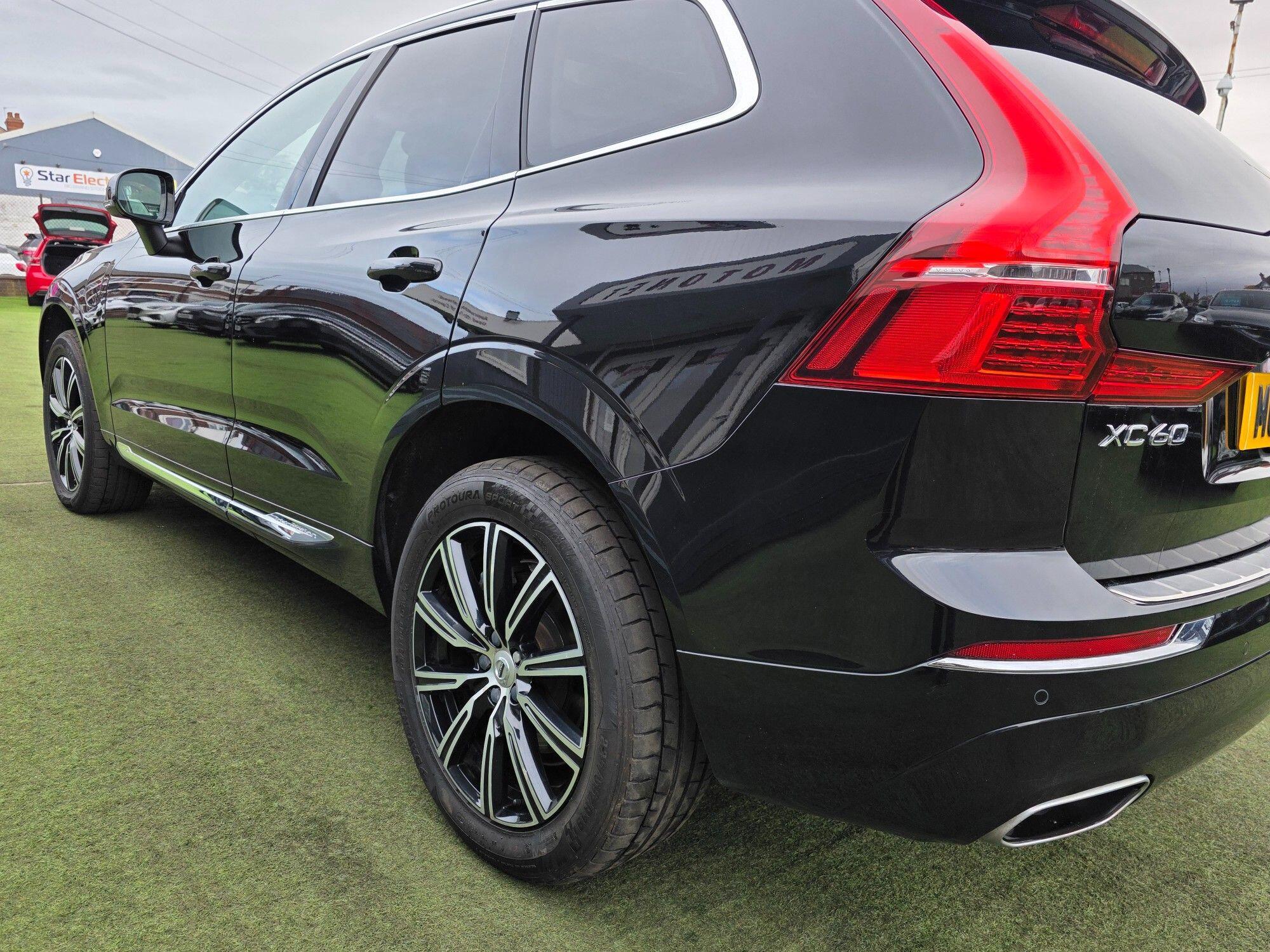 Volvo XC60 view 7