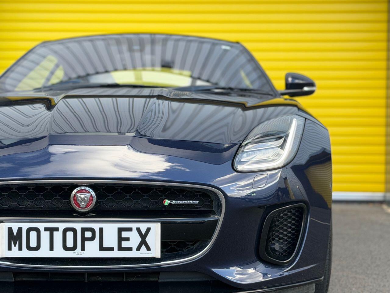 Jaguar F-Type view 21