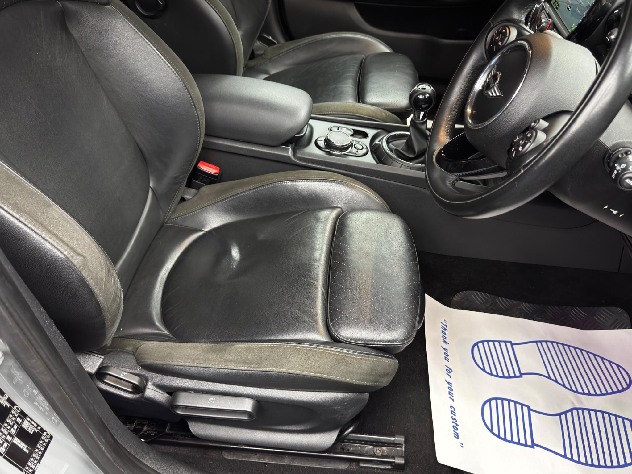 Mini Clubman view 13