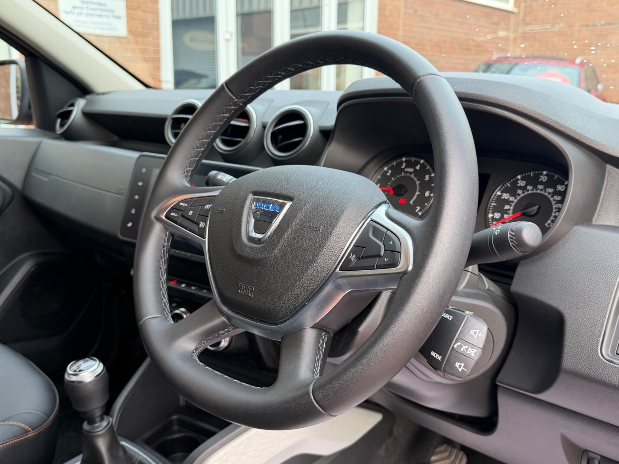 Dacia Duster view 66
