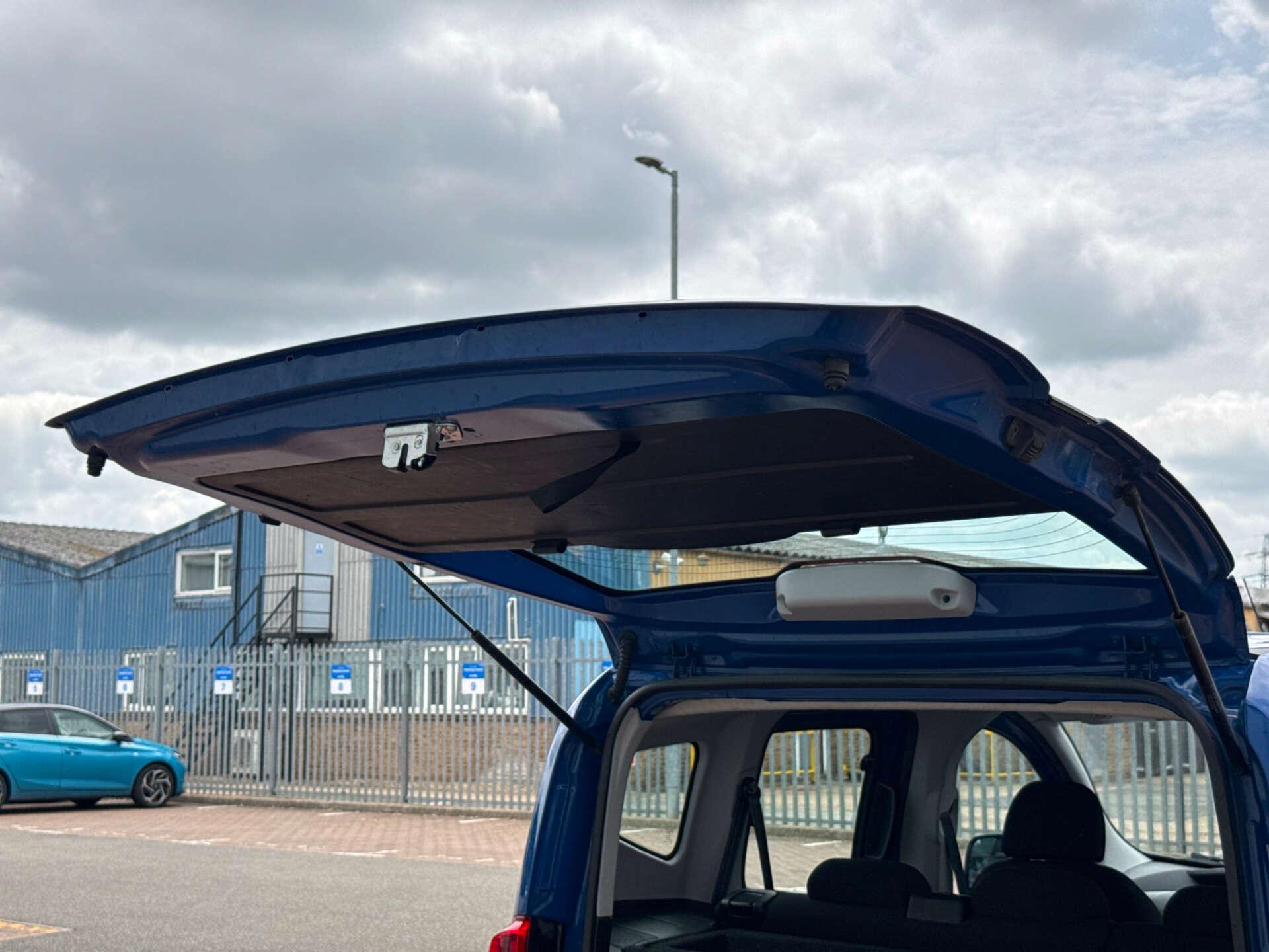 Fiat Qubo view 26