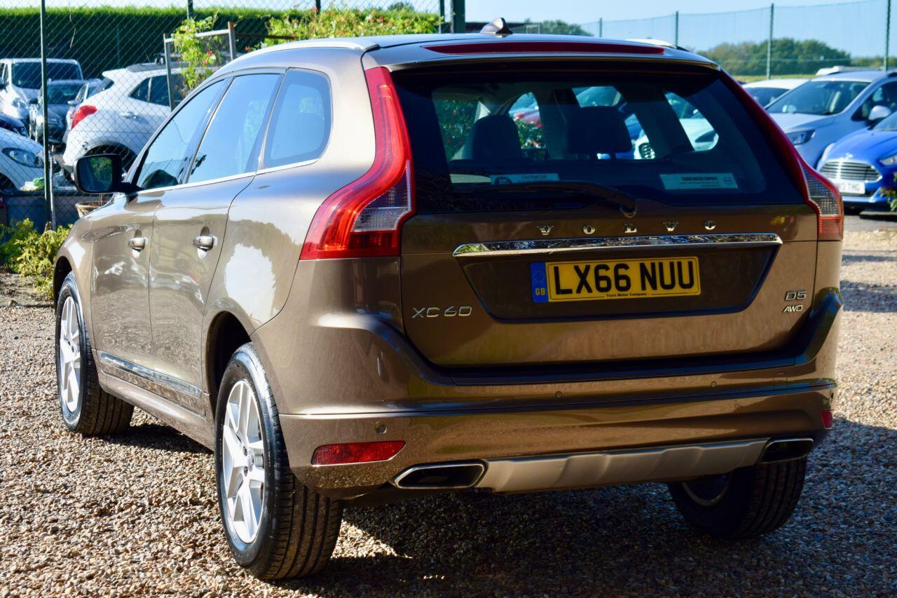 Volvo XC60 view 8