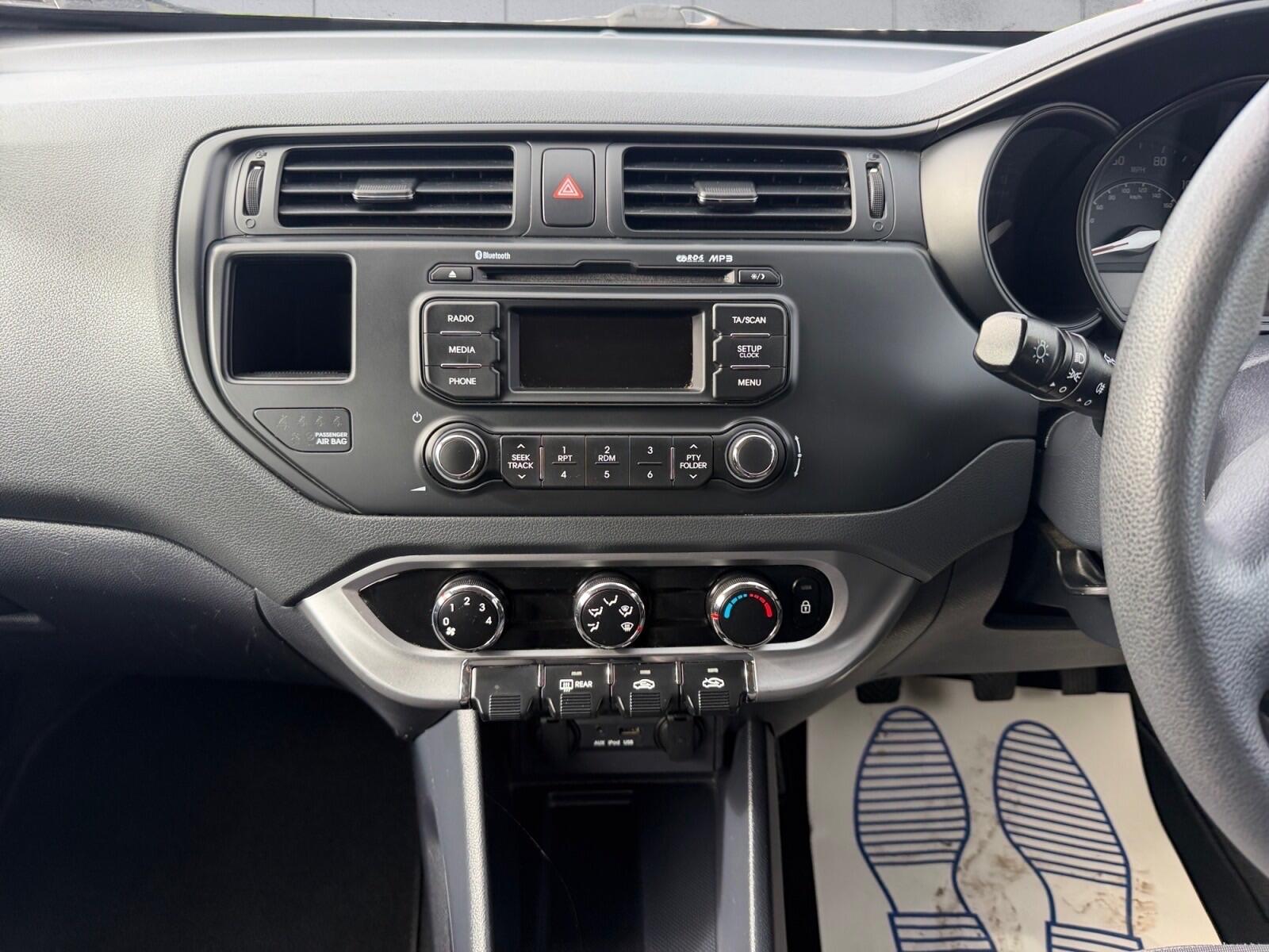 Kia Rio view 9