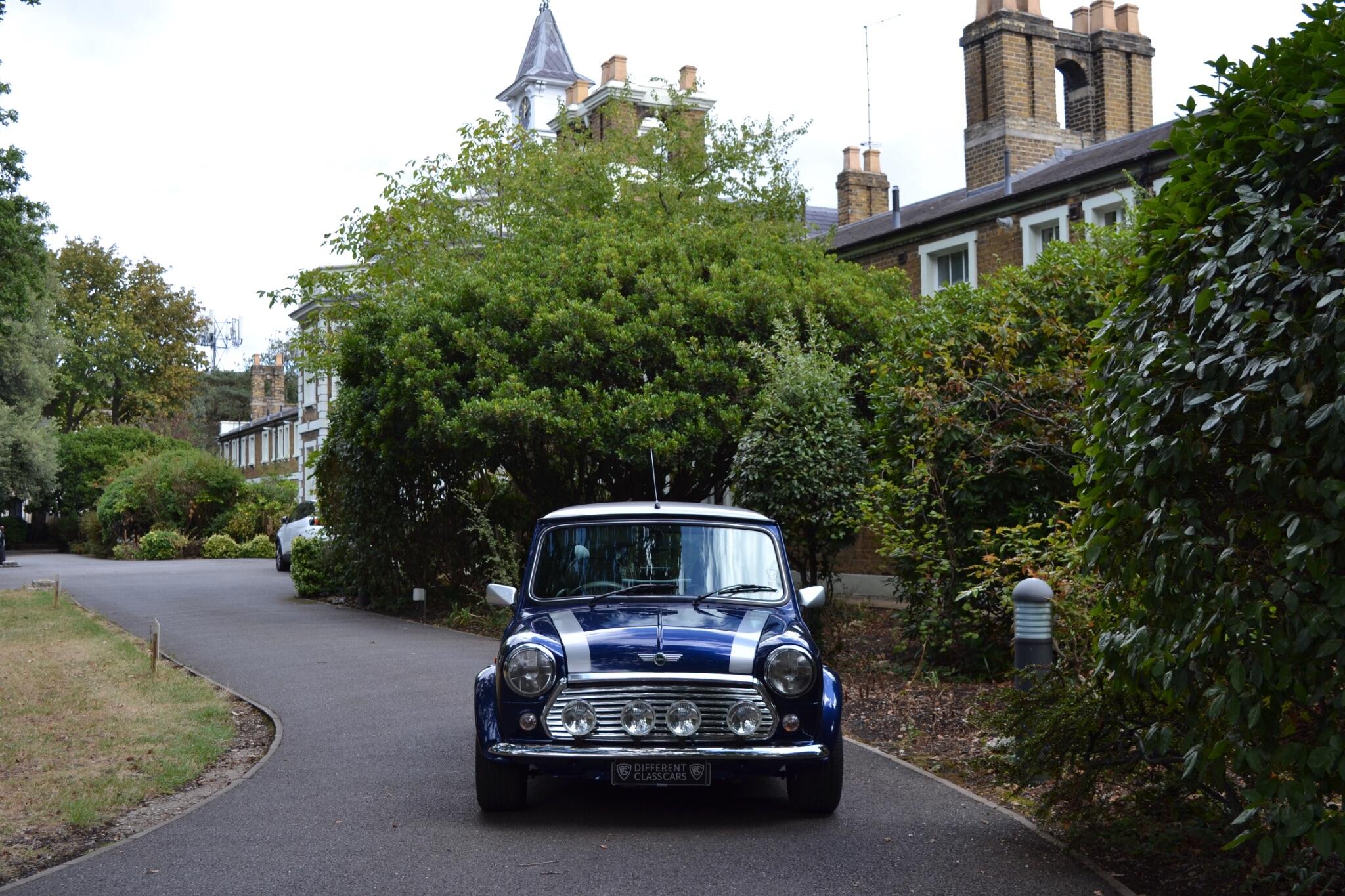 Rover Mini view 6