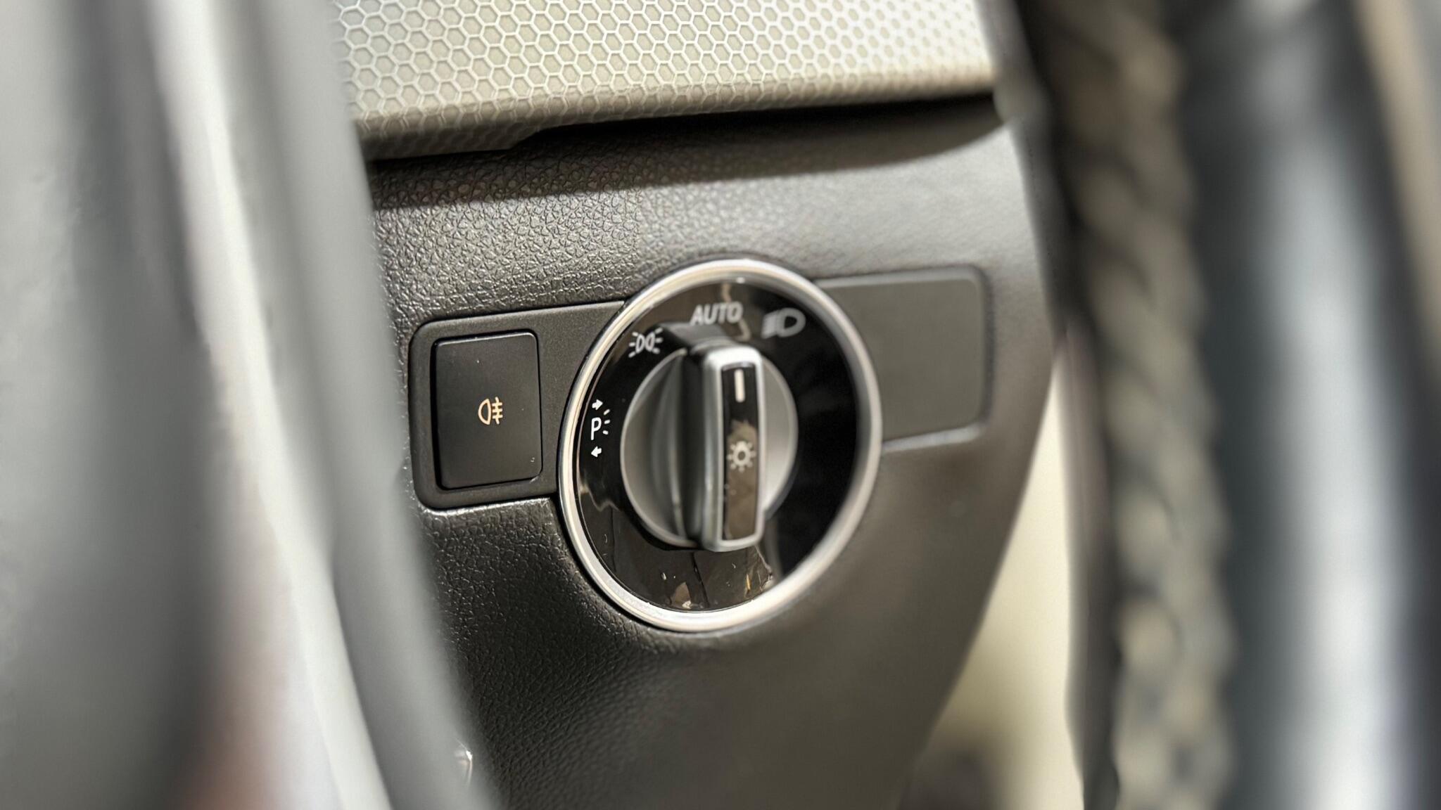 Mercedes-Benz B Class view 25