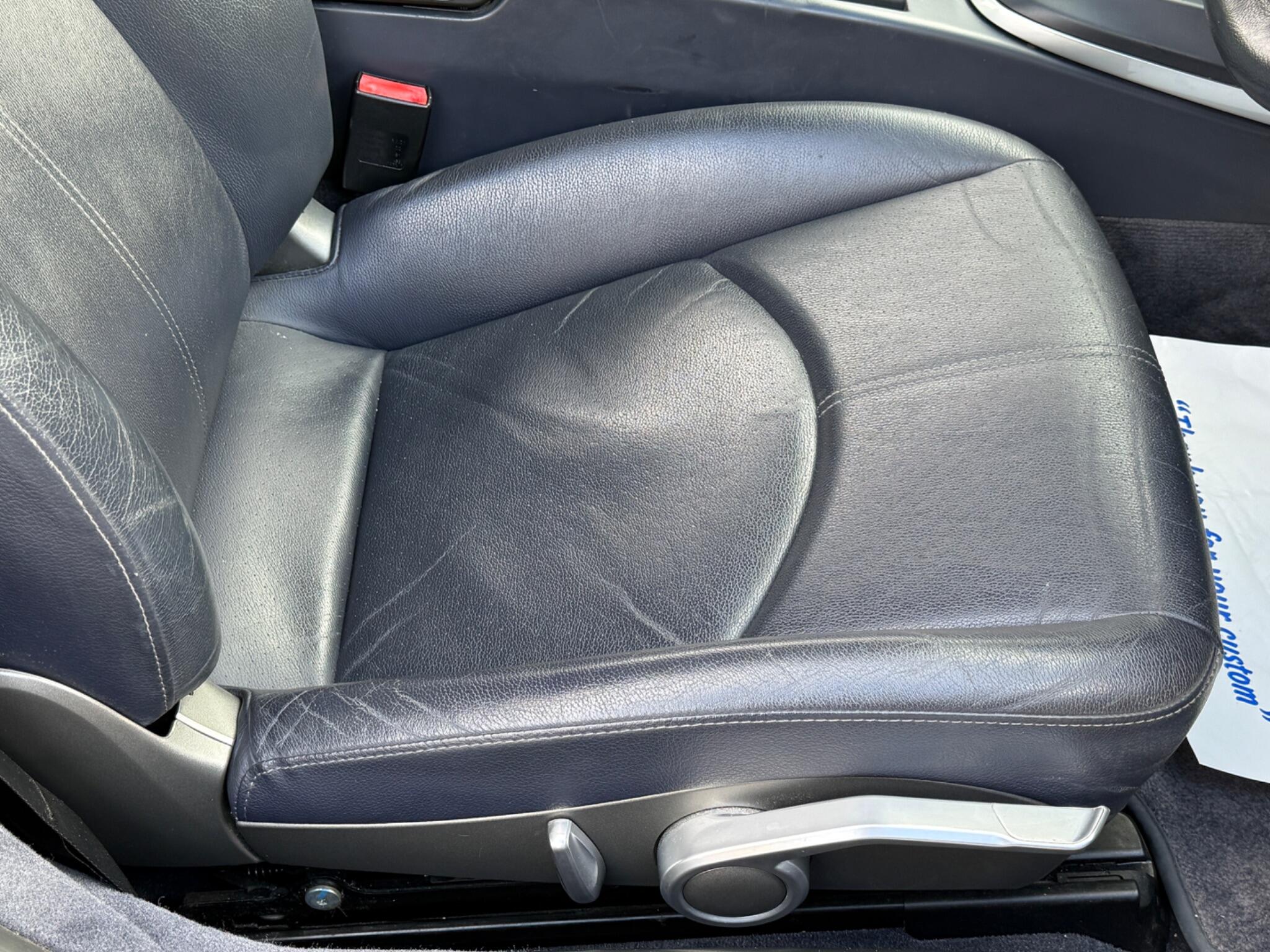 Porsche Cayman - Image 32