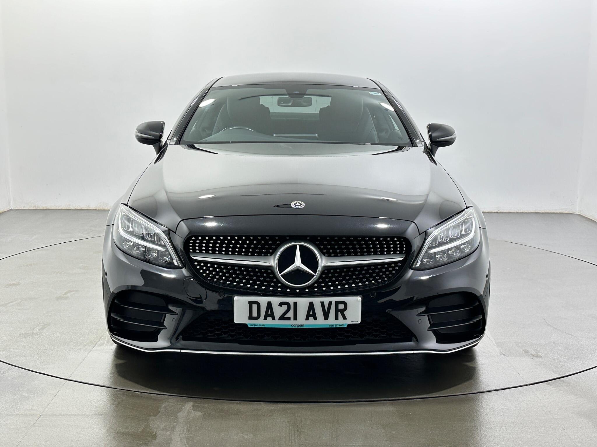 Mercedes-Benz C-Class view 3
