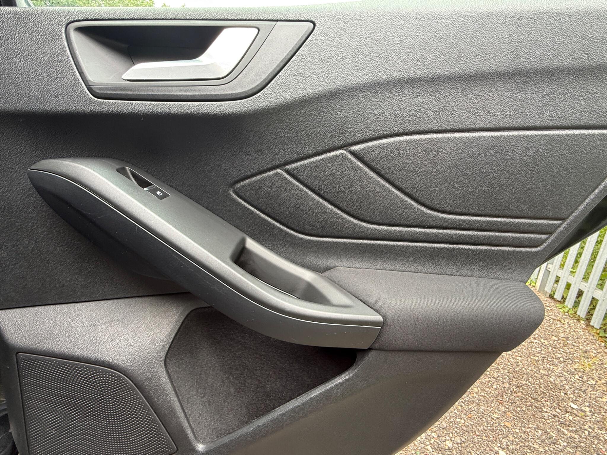 2019 Ford Focus image 35