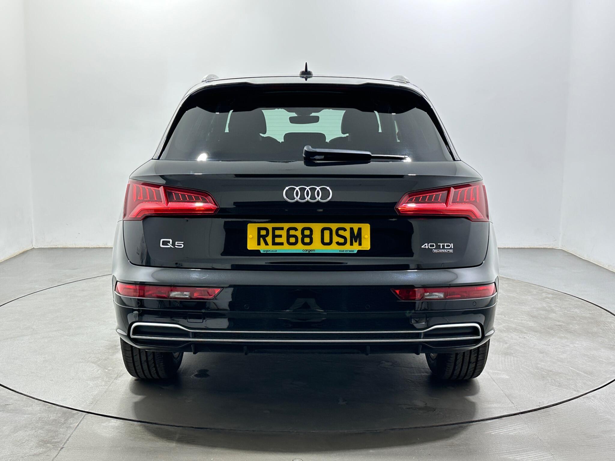 Audi Q5 view 7