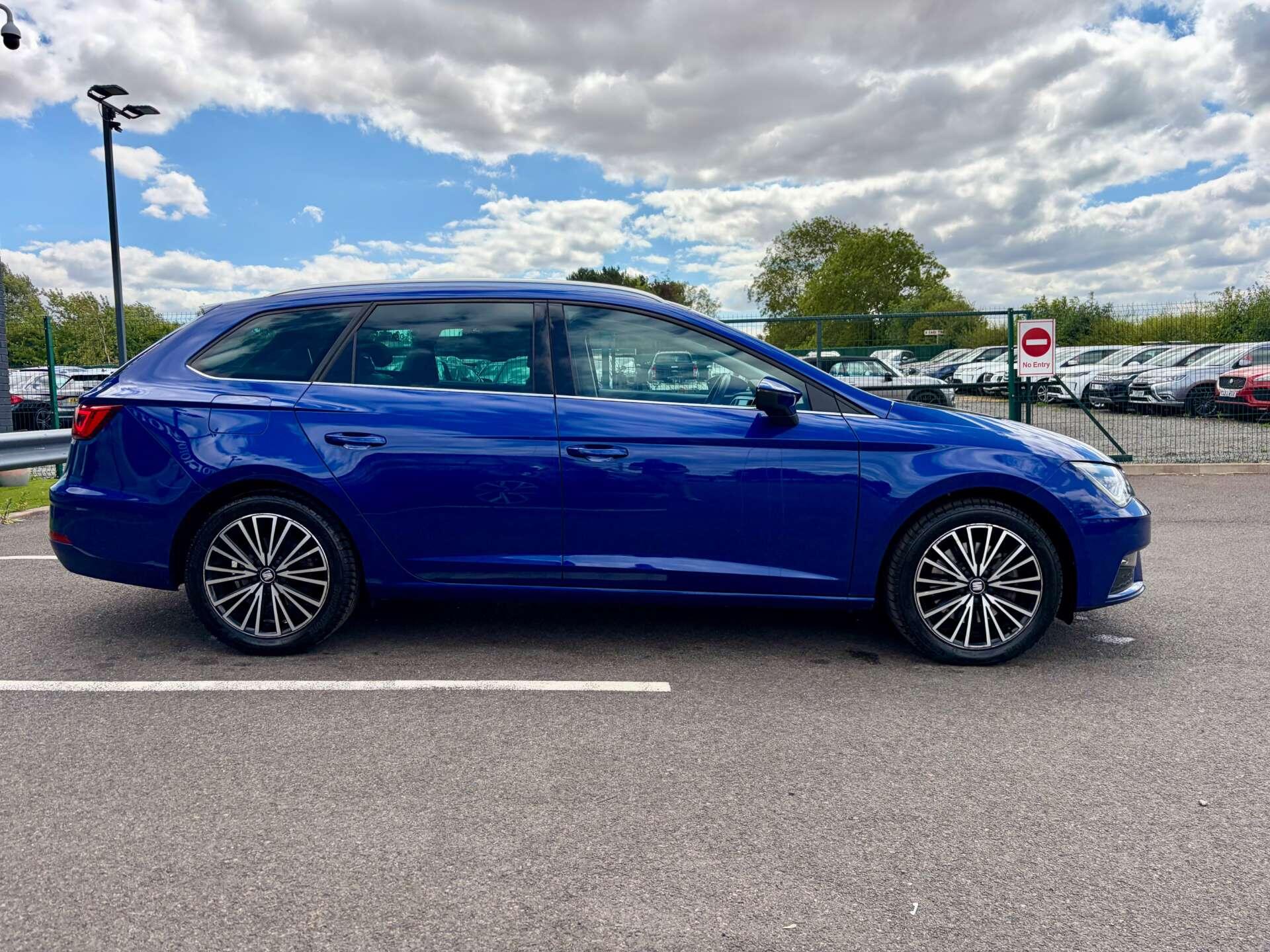 Seat Leon Leon view 9