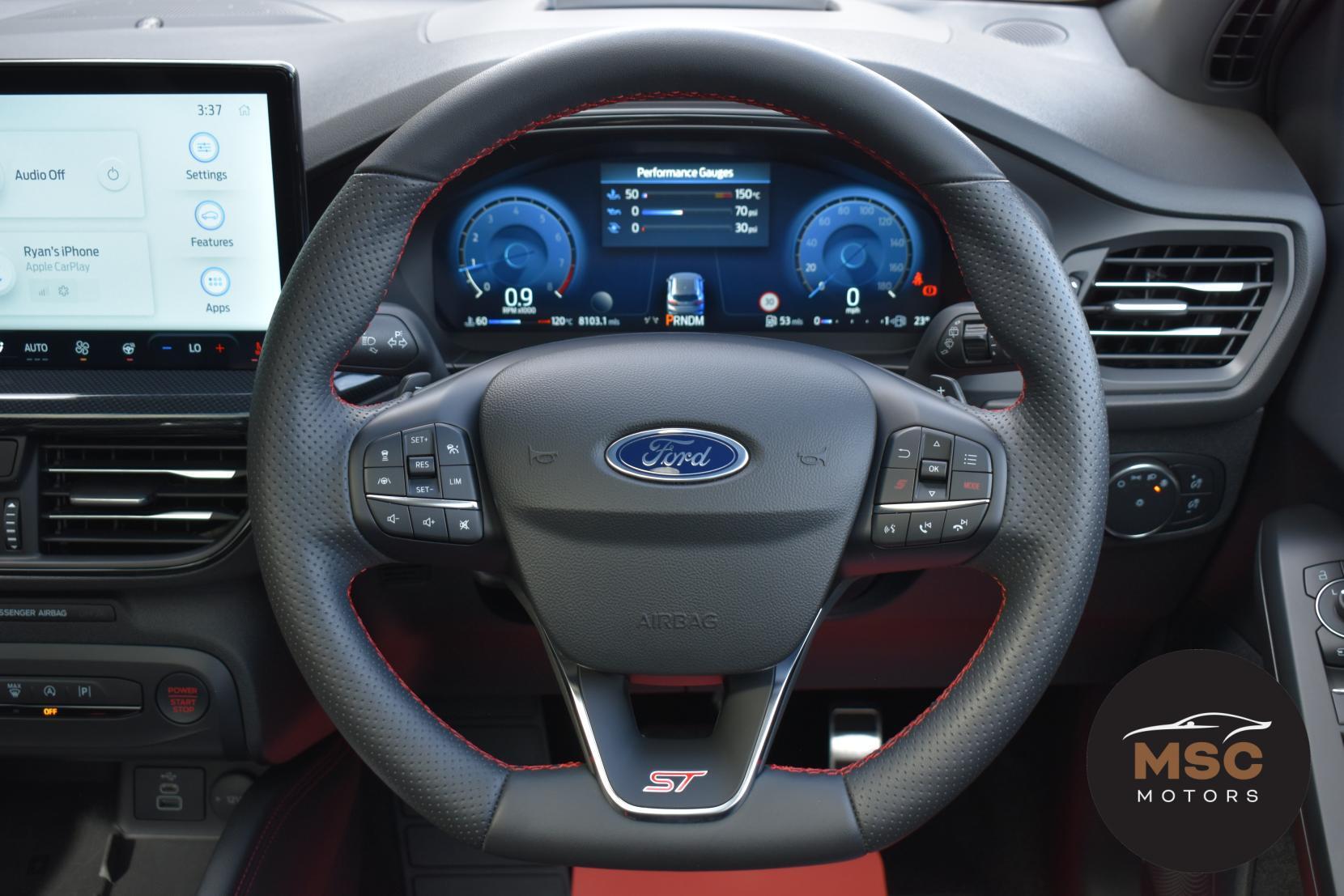 Ford Focus view 54
