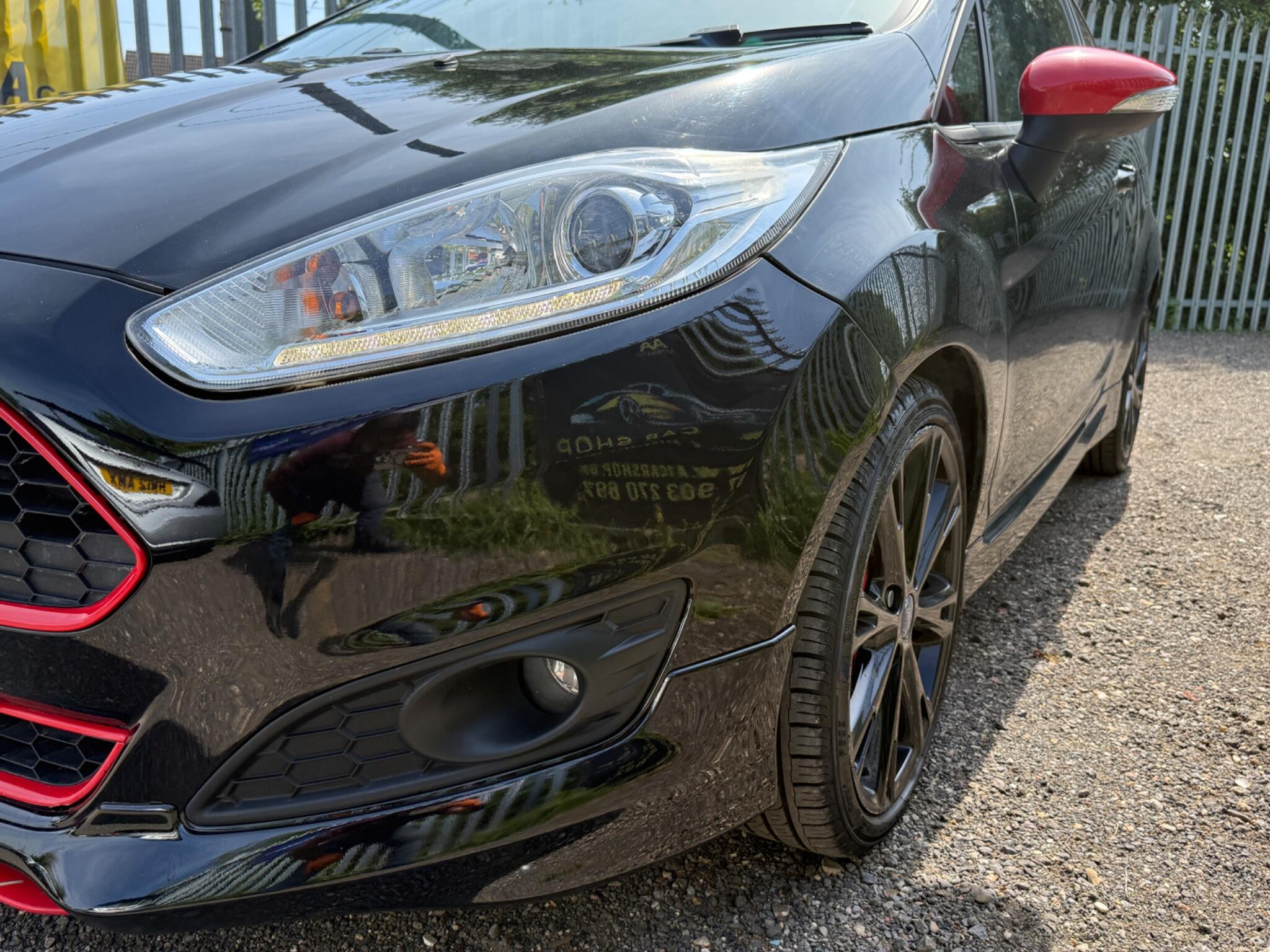 2016 Ford Fiesta image 43