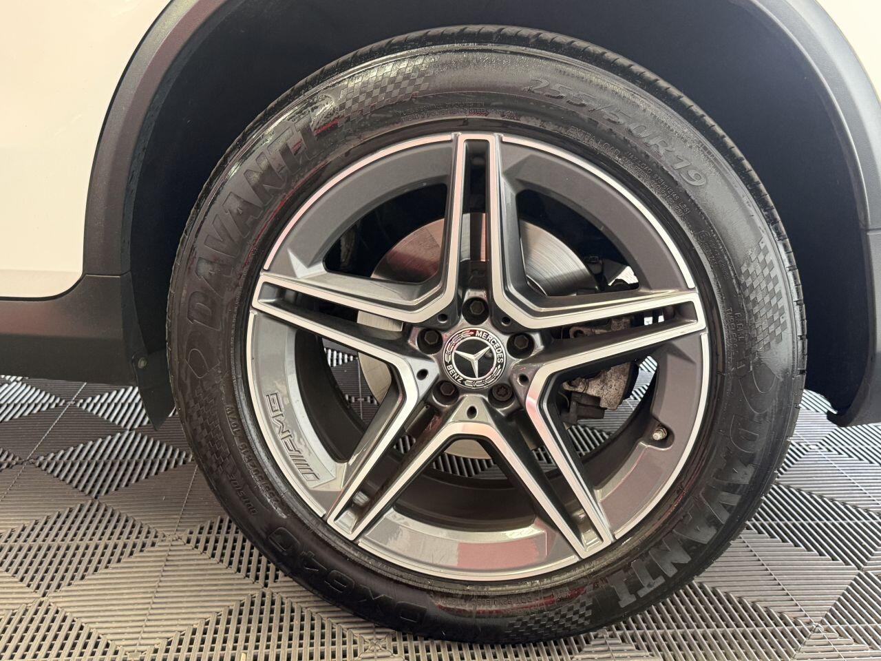 Mercedes-Benz GLC view 21