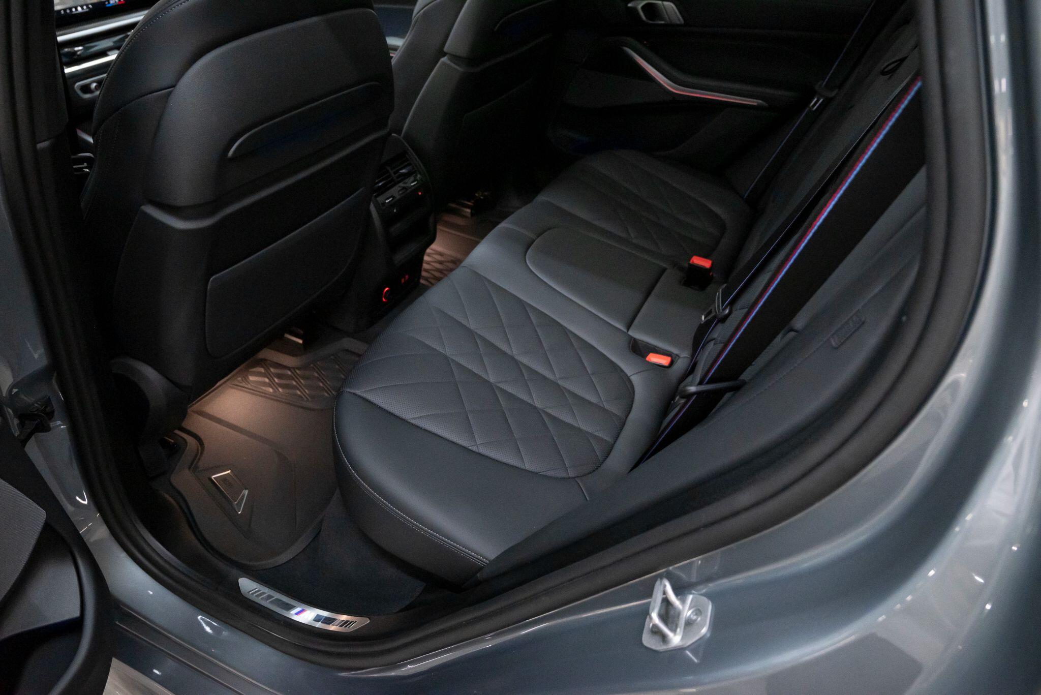 BMW X5 view 26
